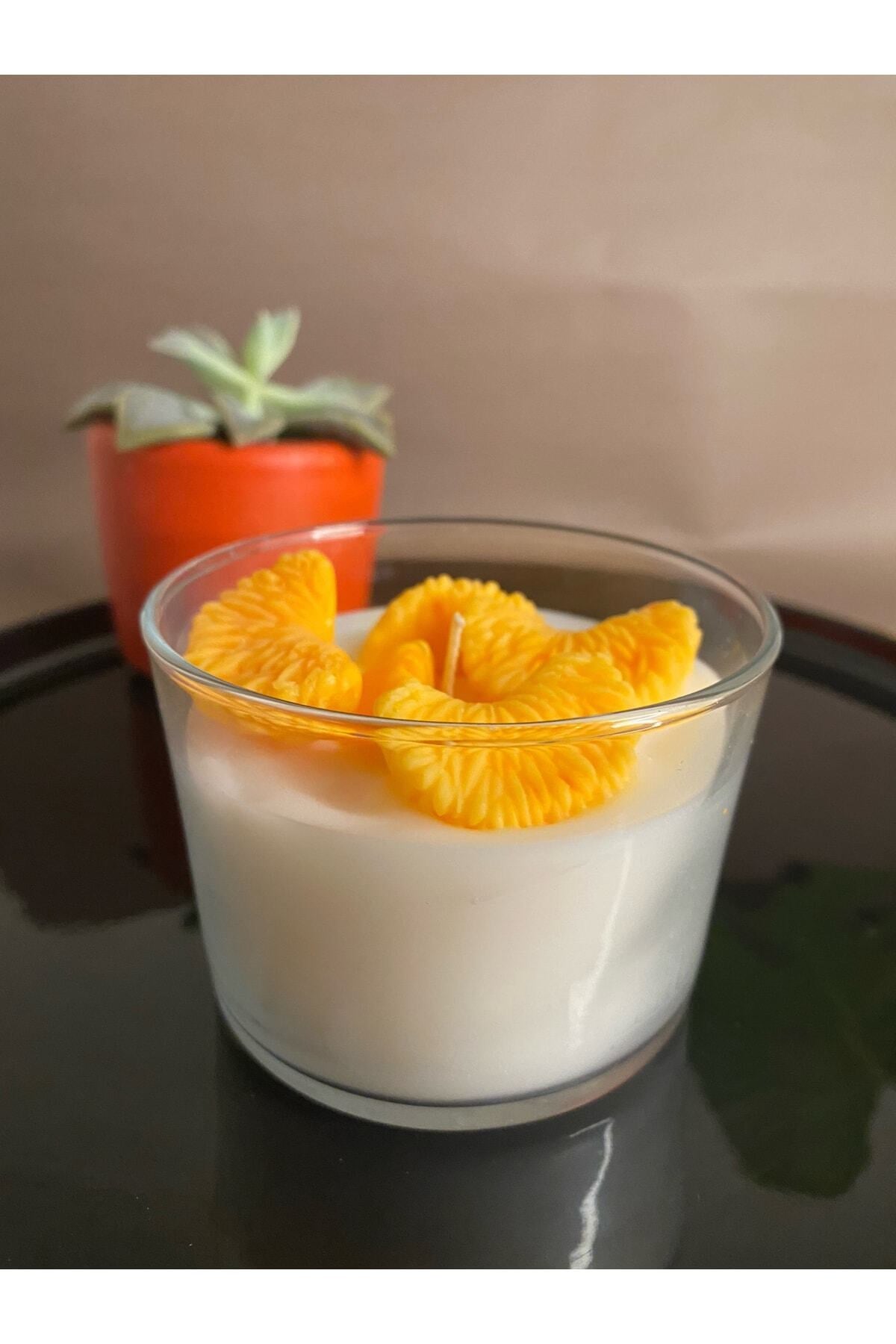 Mandalina Kokulu Mum