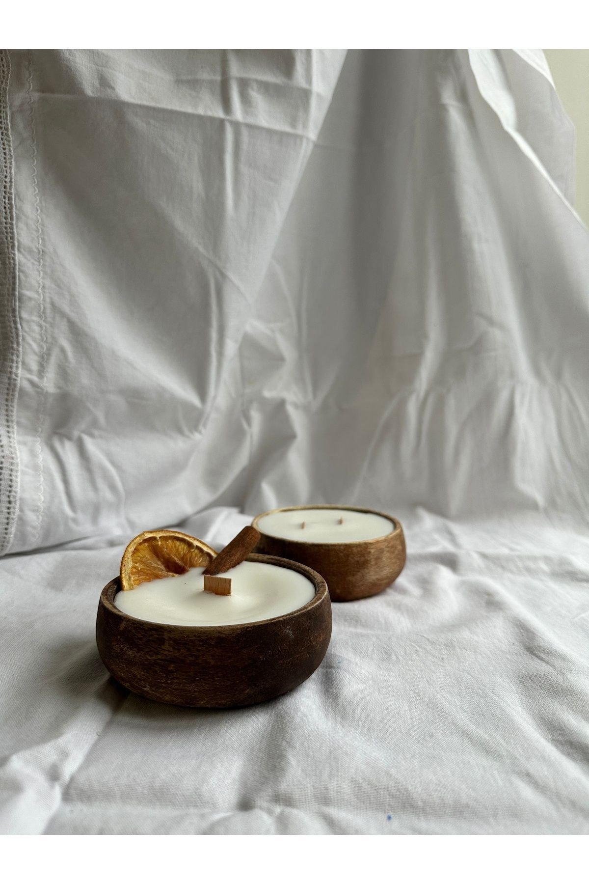 MİSACONCEPT AHŞAP KASEDE KOKULU ÇIRALI SOYA WAX MUM 2ADET