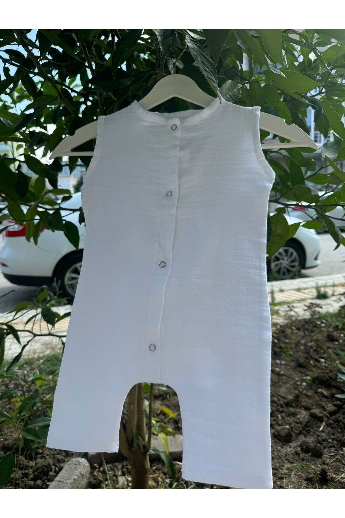 Organik Pamuklu Çift Kat Müslin Bezi Bebek Beyaz Kolsuz Tulum