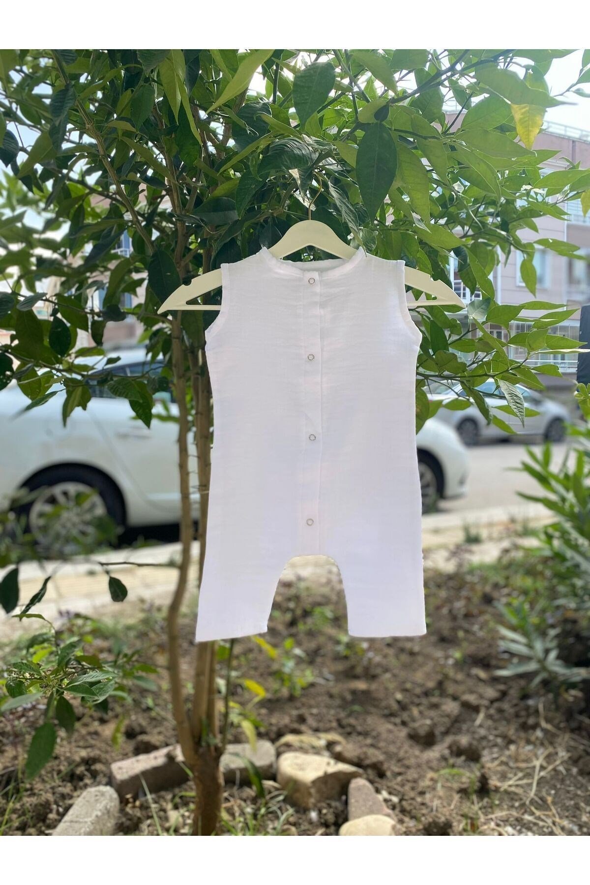 Organik Pamuklu Çift Kat Müslin Bezi Bebek Beyaz Kolsuz Tulum