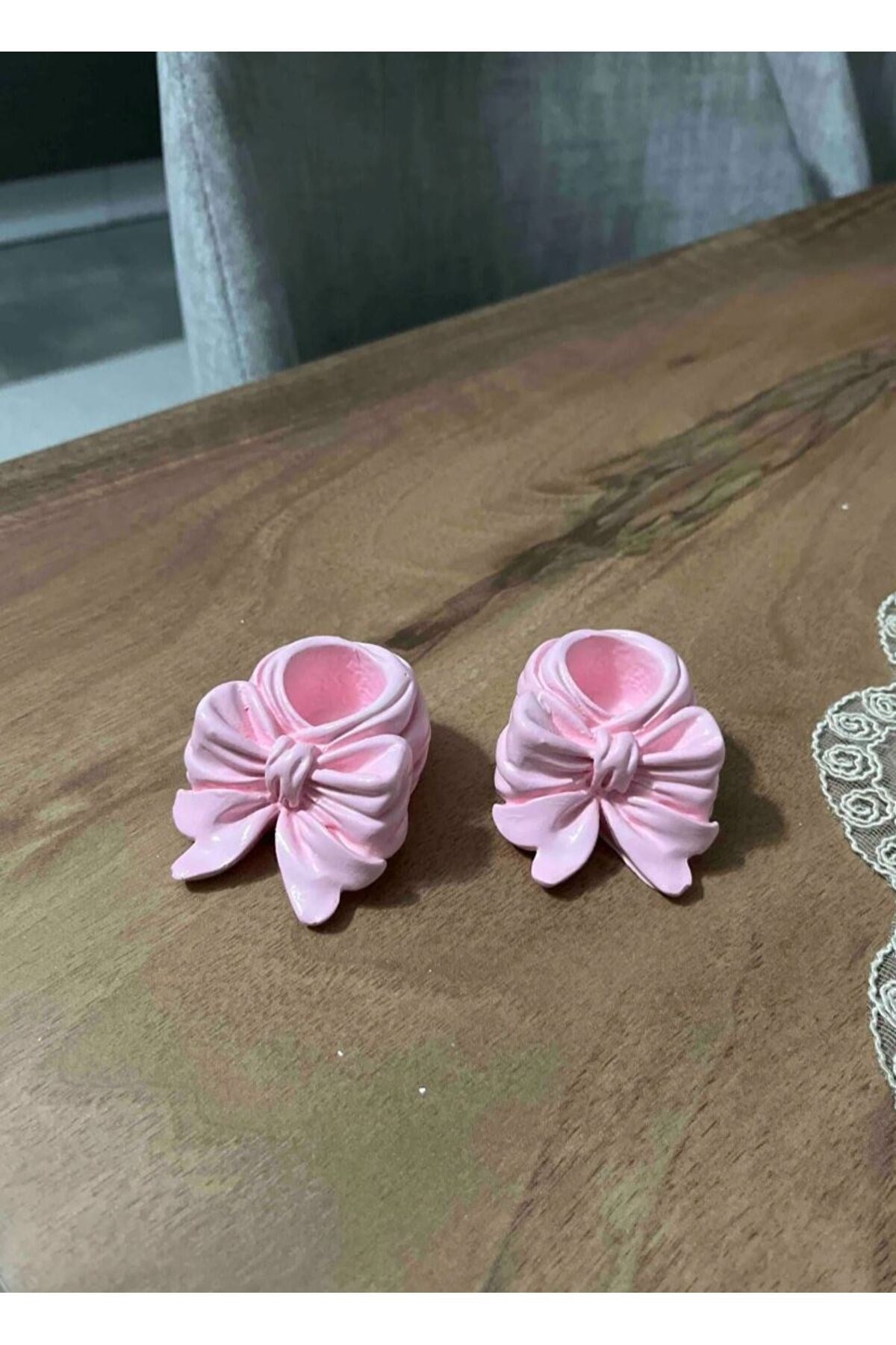 Pembe Kurdele , Fiyonk Şeklinde Şamdan , Mumluk (1 ADET)