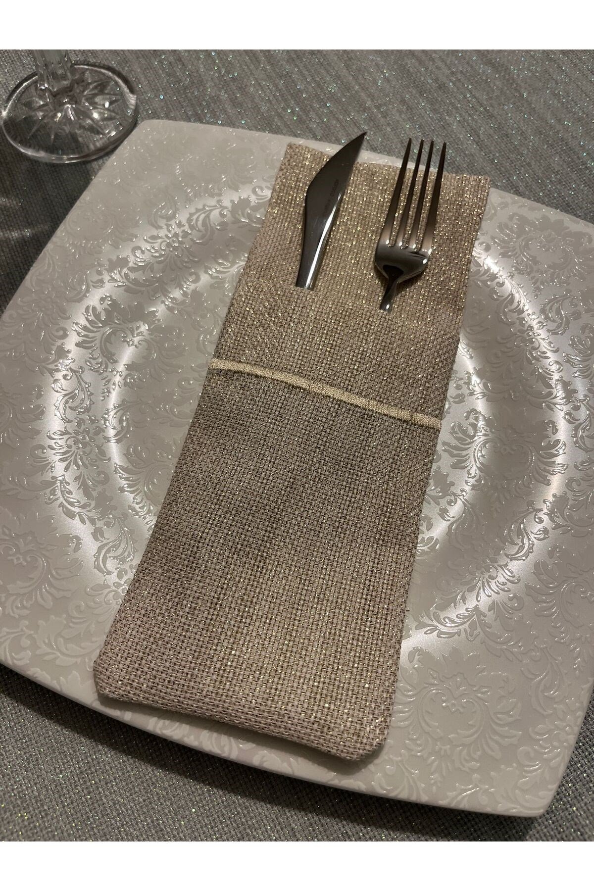 Piko Sarma Detaylı Çatal Bıçak Gözlü Simli Servis Sunum Peçetesi 2 Adet