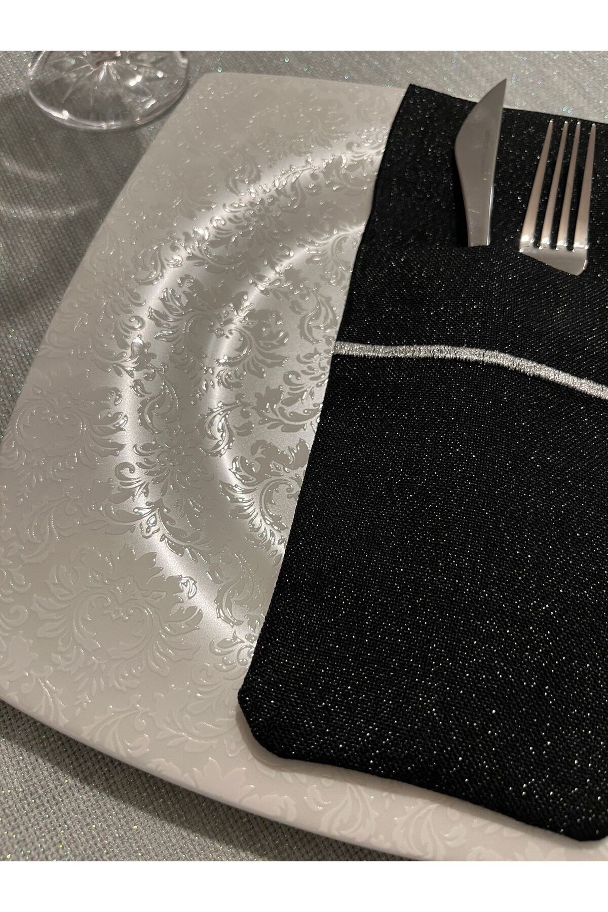 Piko Sarma Detaylı Çatal Bıçak Gözlü Simli Servis Sunum Peçetesi 2 Adet