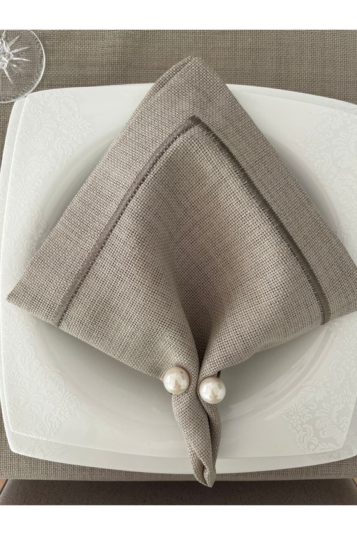 Piko Sarma Detaylı Polyester Keten Dertsiz Sunum Peçetesi 40 x 40 - 6 Adet Taş Rengi