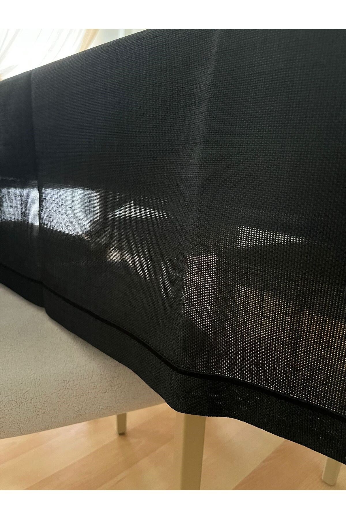 Piko Sarma Detaylı Polyester Keten Dertsiz Masa Örtüsü Siyah