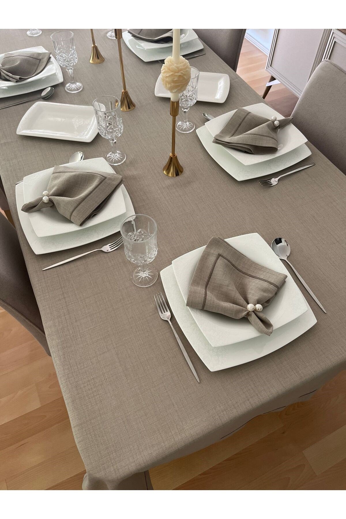 Piko Sarma Detaylı Polyester Keten Dertsiz Masa Örtüsü Taş Rengi + 6 Peçete