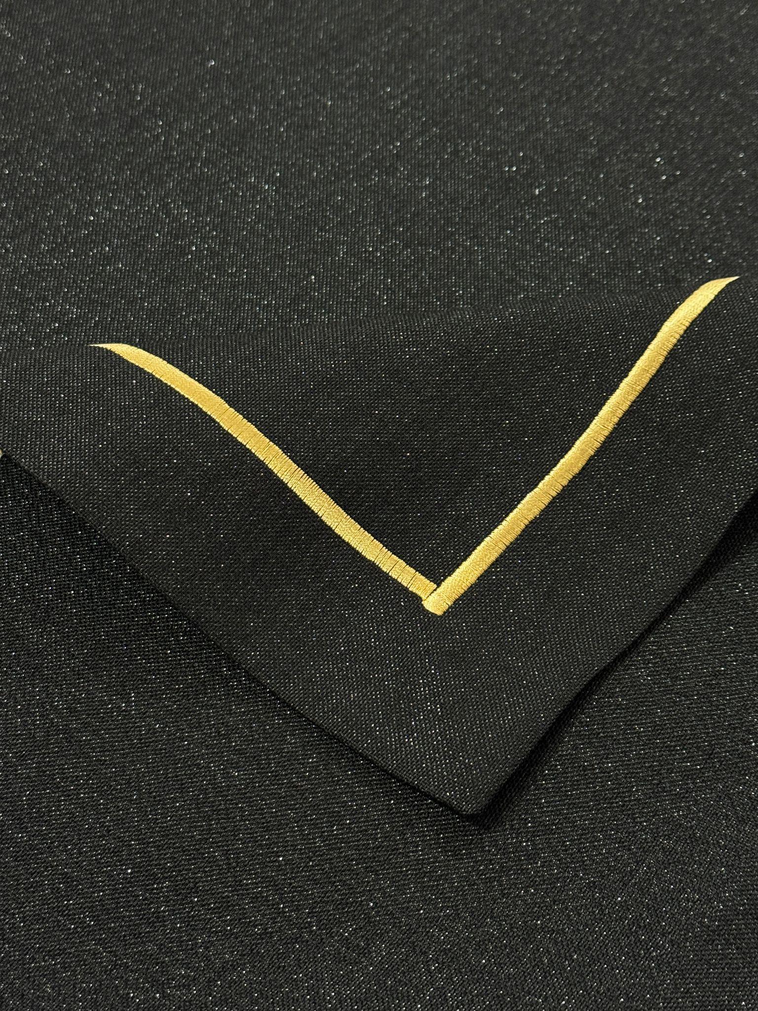 Piko Sarma Gold Detaylı Polyester Keten Dertsiz Masa Örtüsü Simli Siyah