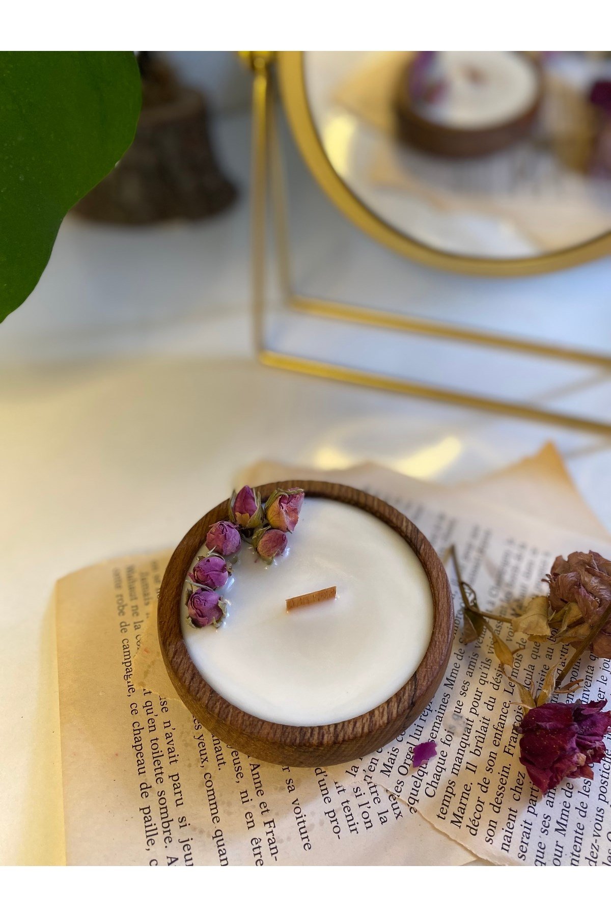 Pink Flowers Candle