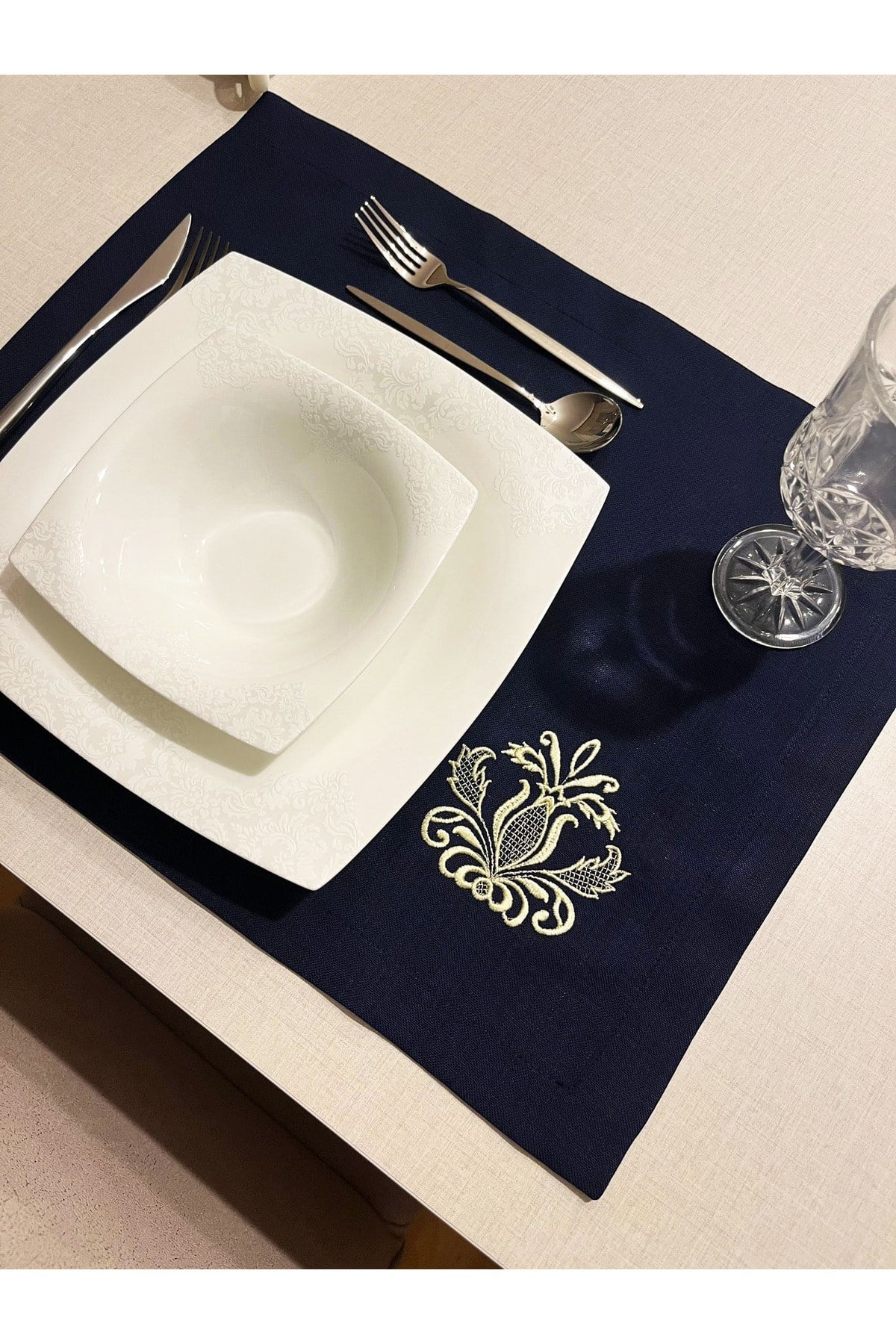 Polyester Keten Dertsiz Nakışlı Amerikan Servis 35x45 - 2 Adet