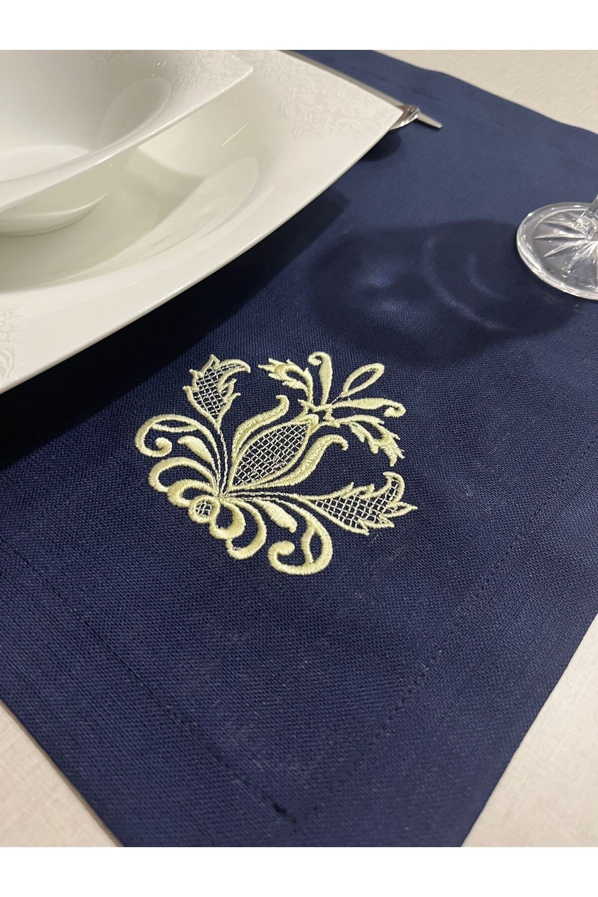 Polyester Keten Dertsiz Nakışlı Amerikan Servis 35x45 - 2 Adet