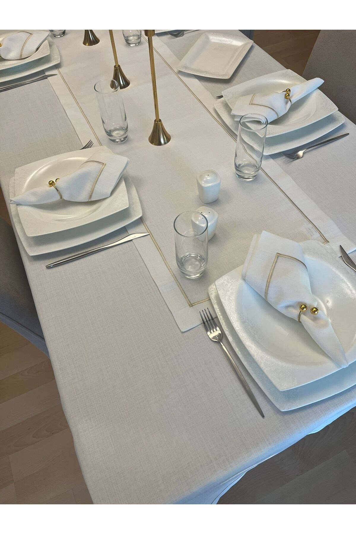 Polyester Keten Gold Piko Detaylı Kırık Beyaz Dertsiz Masa Örtüsü + 6 Peçete