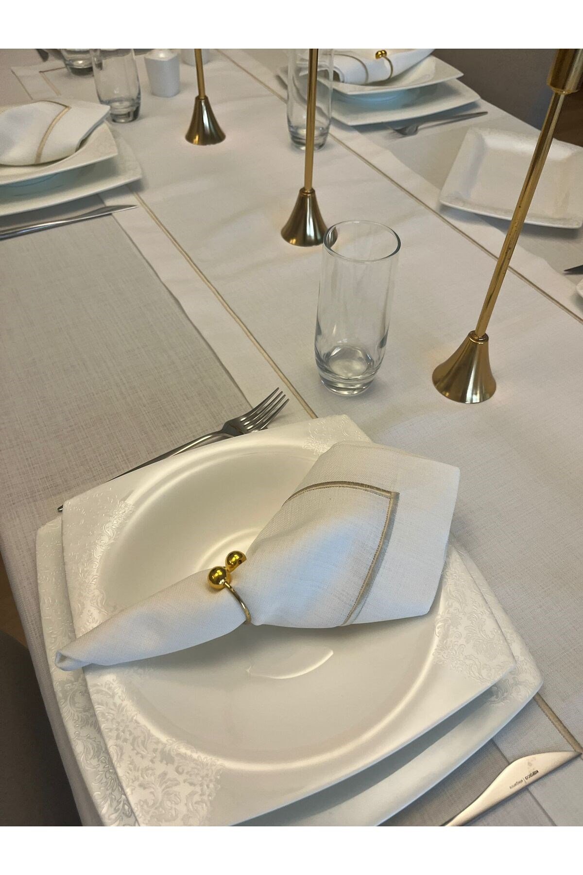 Polyester Keten Gold Piko Detaylı Kırık Beyaz Peçete 40x40 - 6 adet