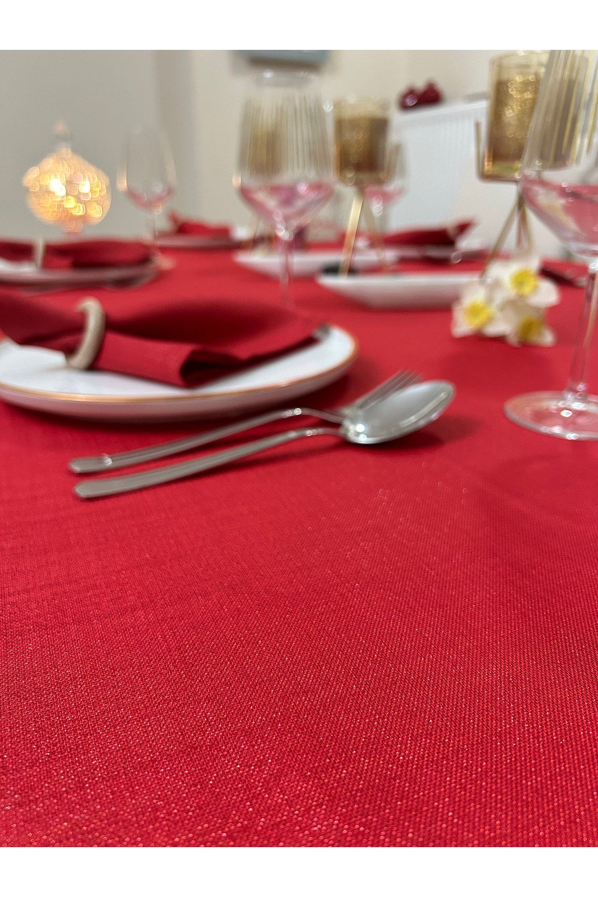 Polyester Keten Simli Masa Örtüsü Kırmızı