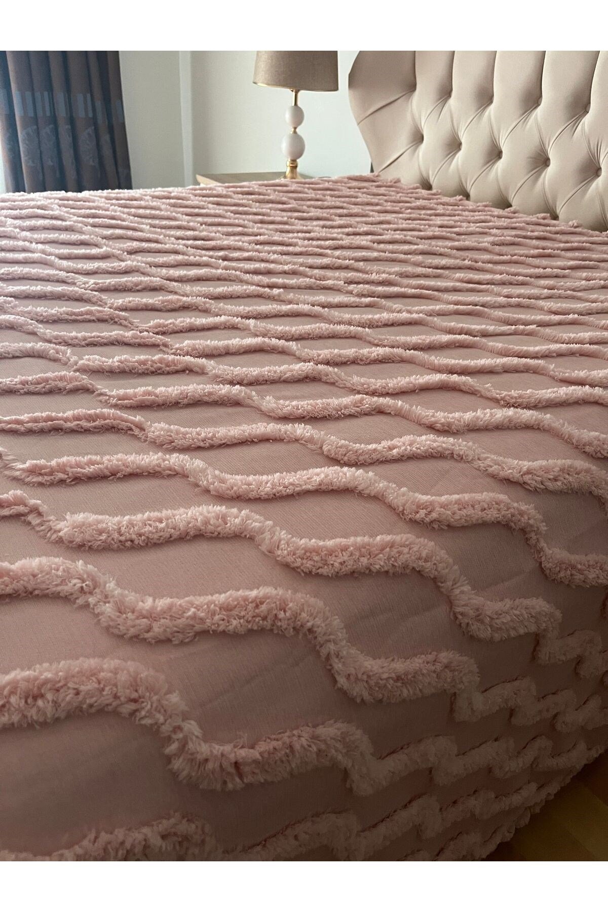 Ponpon Detaylı Çift Kişilik Pamuklu Yatak Örtüsü Pike 240 x 260 - 1 Adet