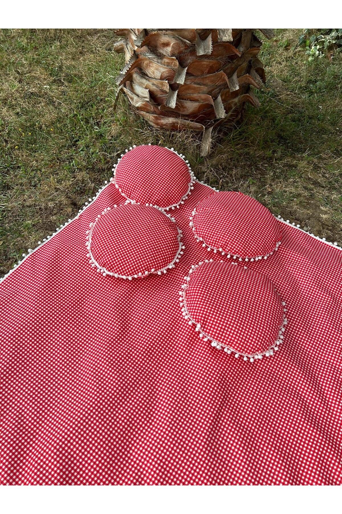 Ponponlu Sıvı Geçirmez Keten Masa Piknik Örtüsü 170 x 170 , 4 Yuvarlak Minder