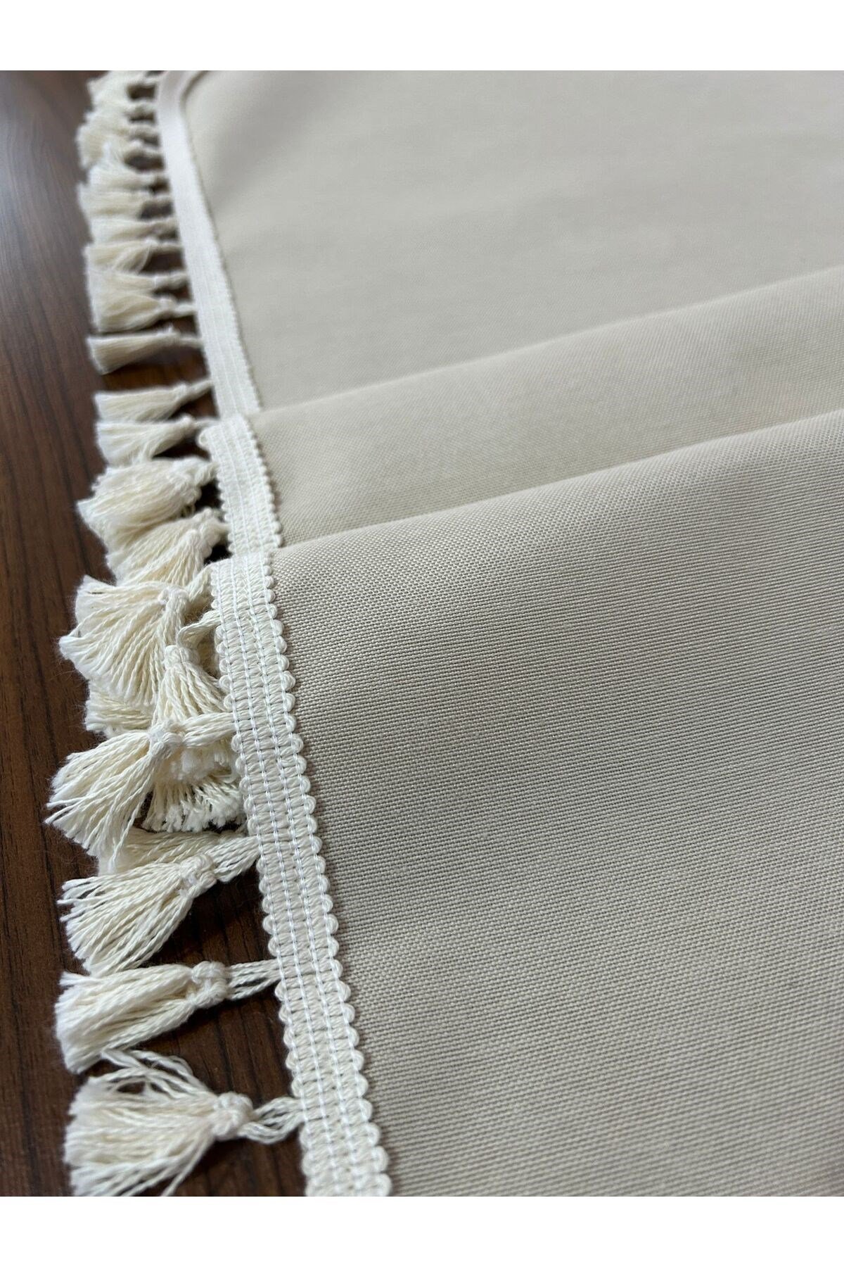 Püskül Detaylı Oval Keten Runner 40x150