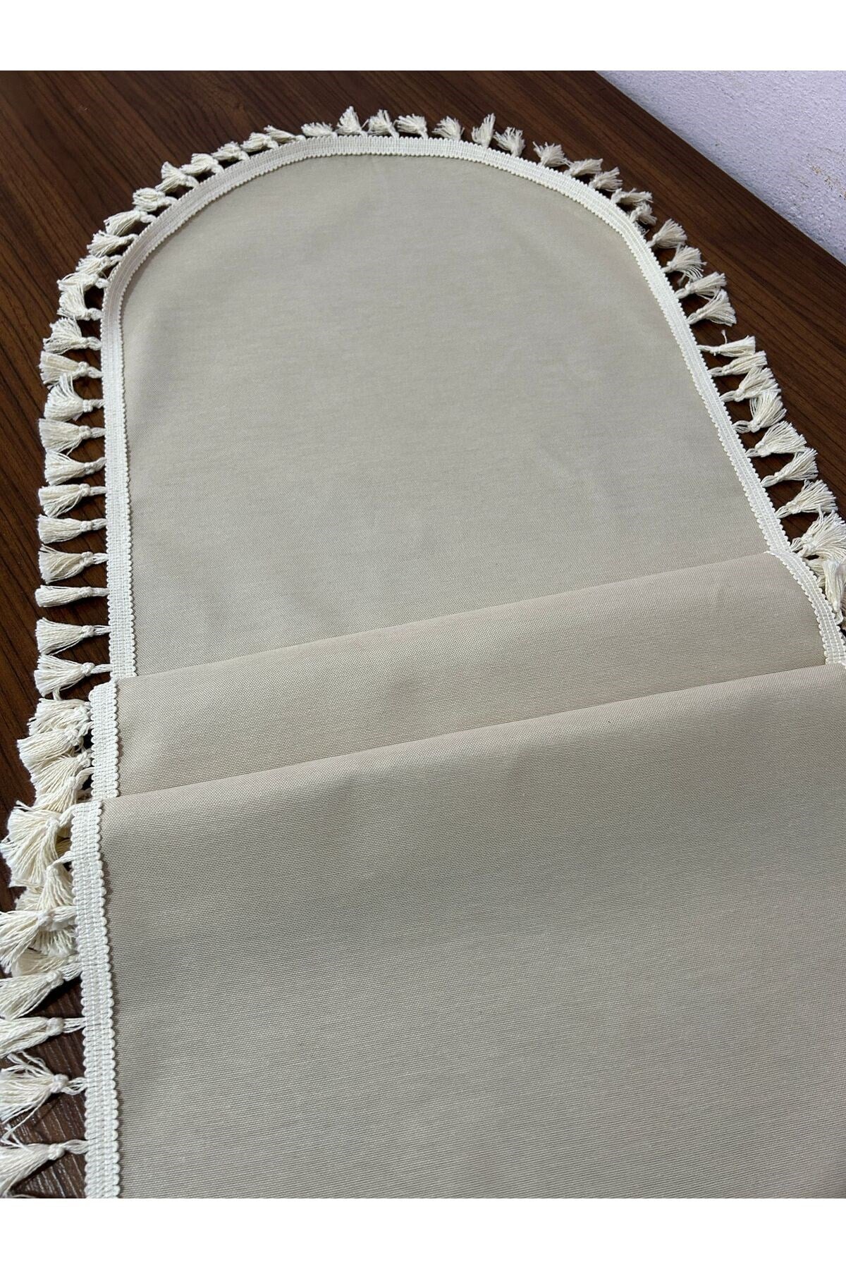 Püskül Detaylı Oval Keten Runner 40x150