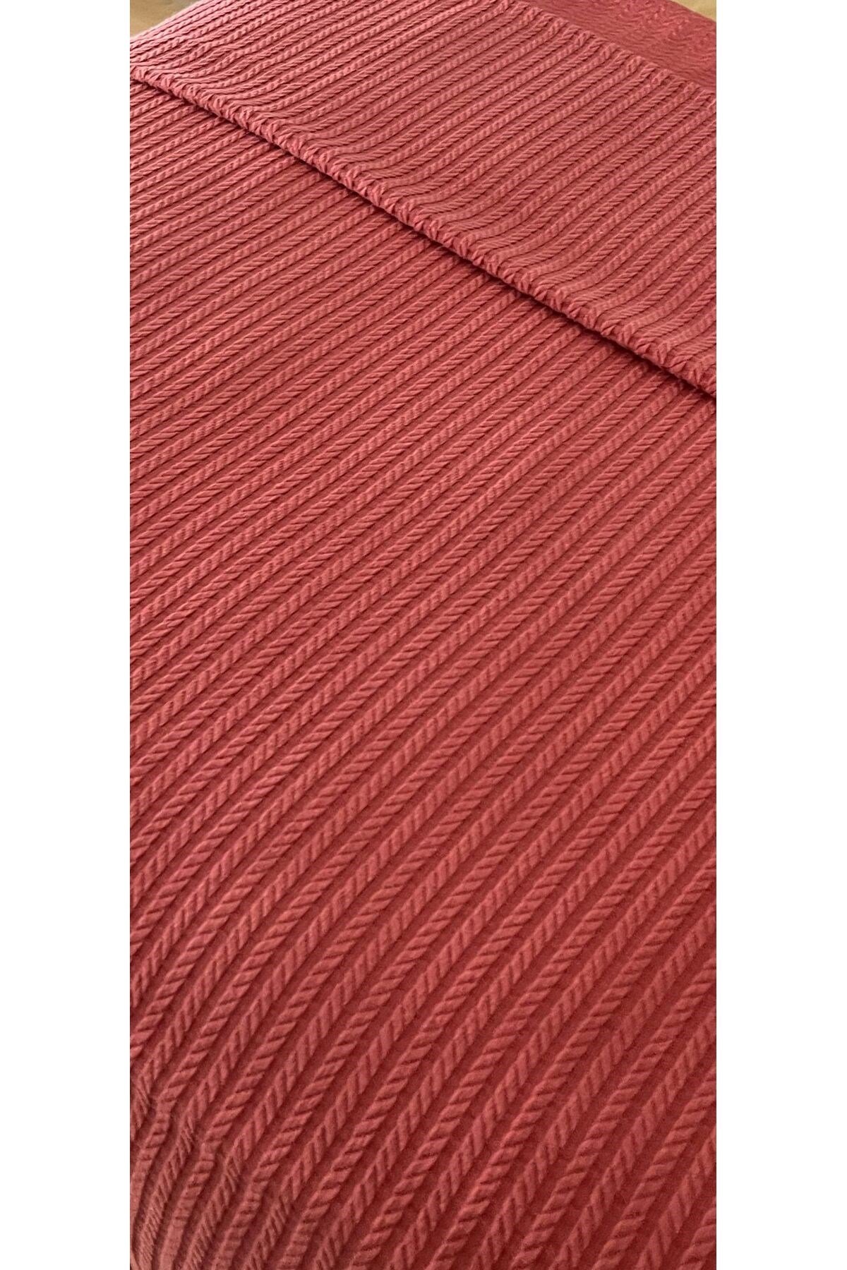 Saç Örgü Modelli Çift Kişilik Pamuklu Pike Takımı Kiremit 220 x 220 cm