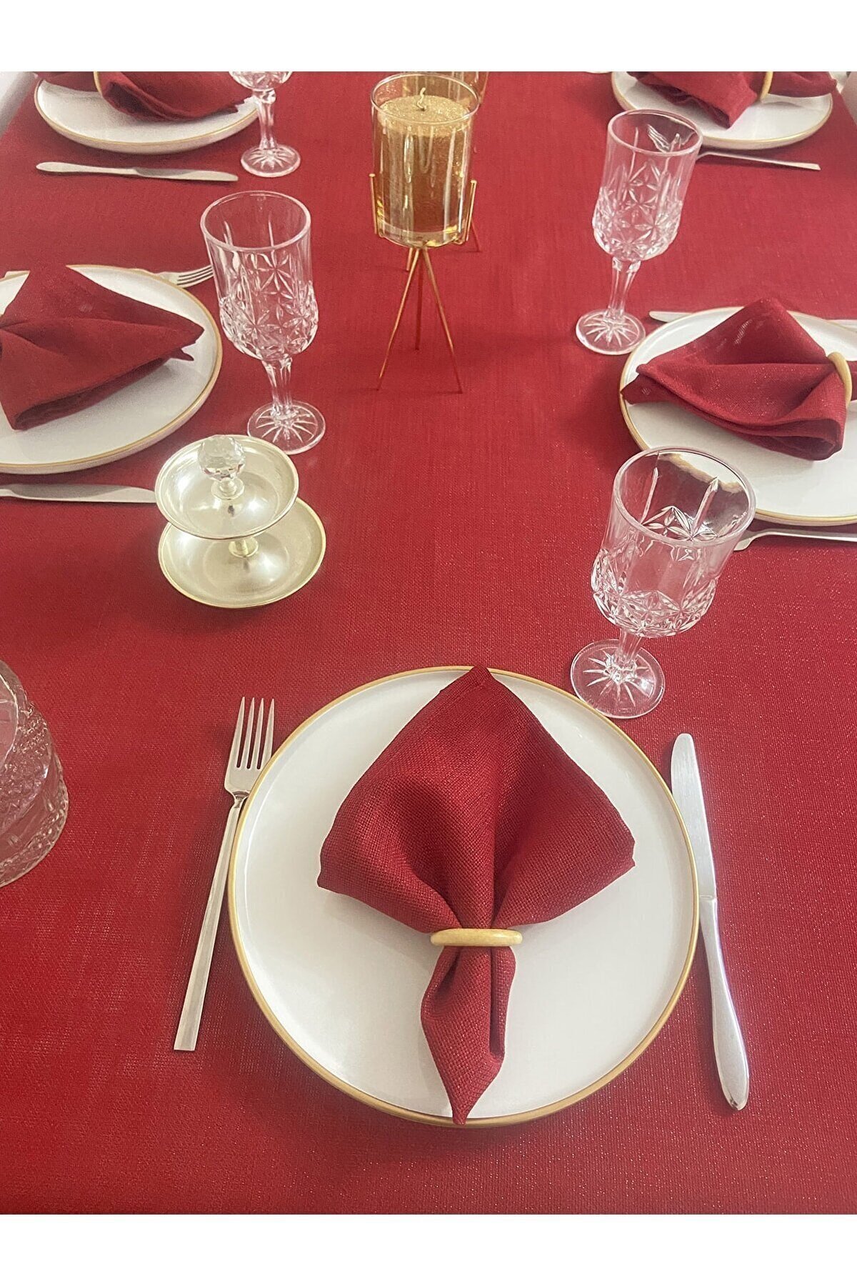 Simli Dertsiz Oval Masa Örtüsü 150 x 270