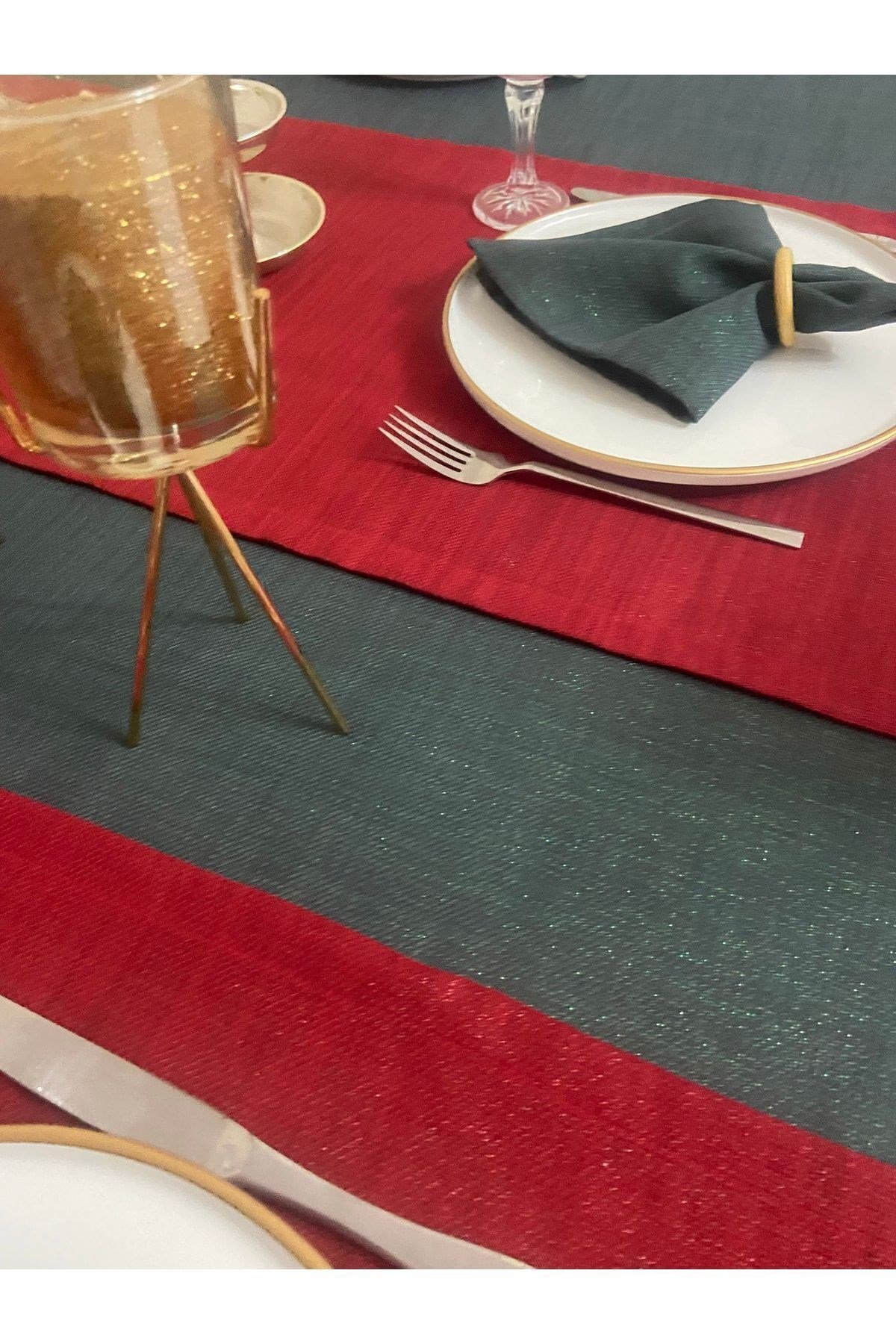 Simli Dertsiz Oval Masa Örtüsü 150 x 270
