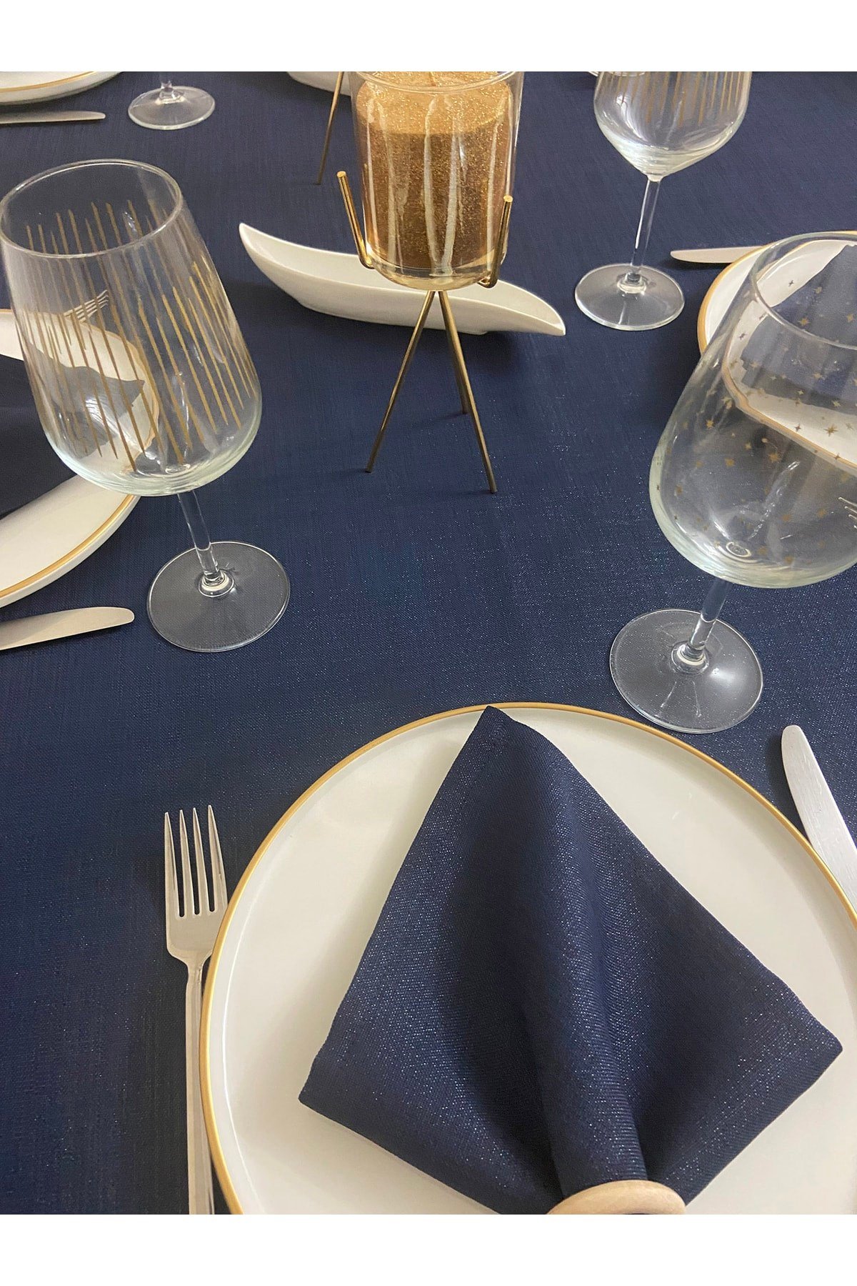 Simli Dertsiz Salon Masa Örtüsü Lacivert