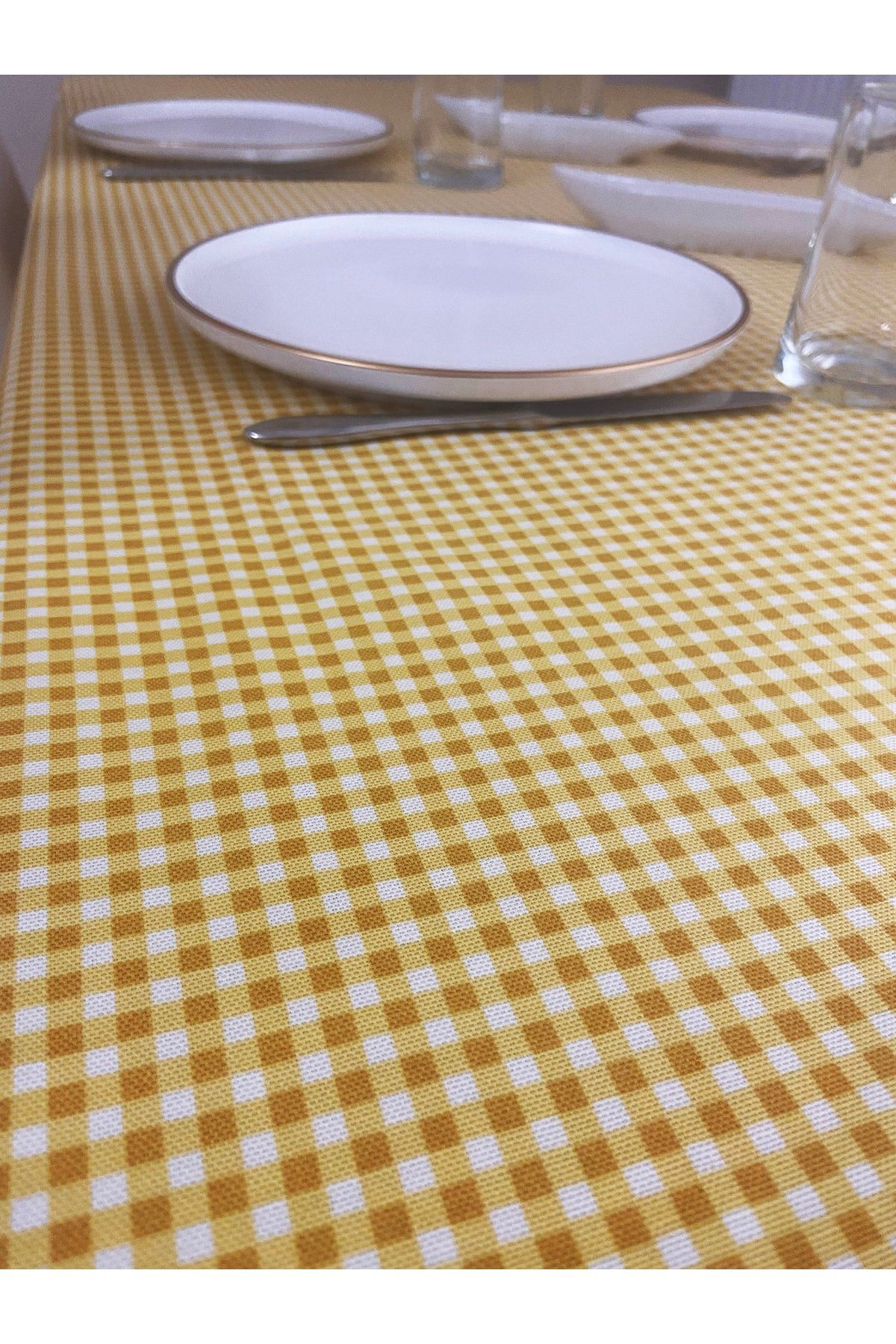 Sıvı Geçirmez Dertsiz Masa Örtüsü Mini Piti Kare Sarı