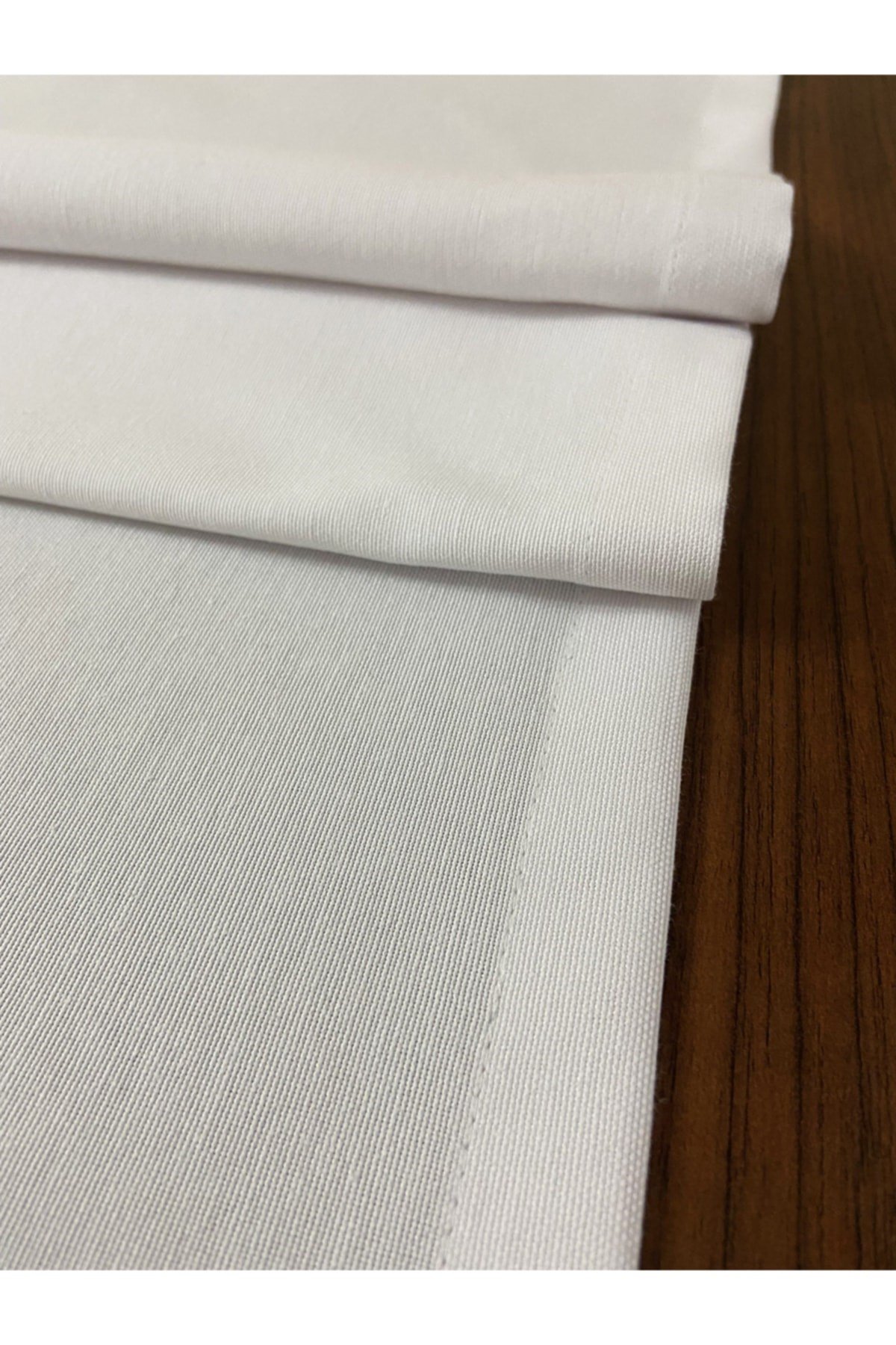 Sıvı Geçirmez Üçgen Runner Beyaz 40x160