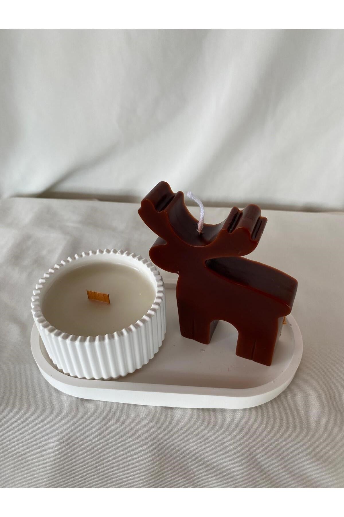 Şömine Sesli (ahşap fitilli) Kokulu Mum ve Geyik Mum + Tabak seti ( 3 Parça set)