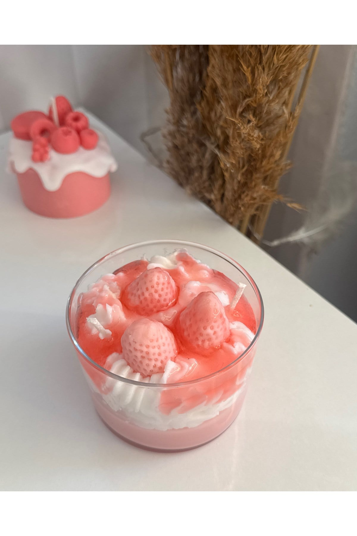 stawberry whip candle