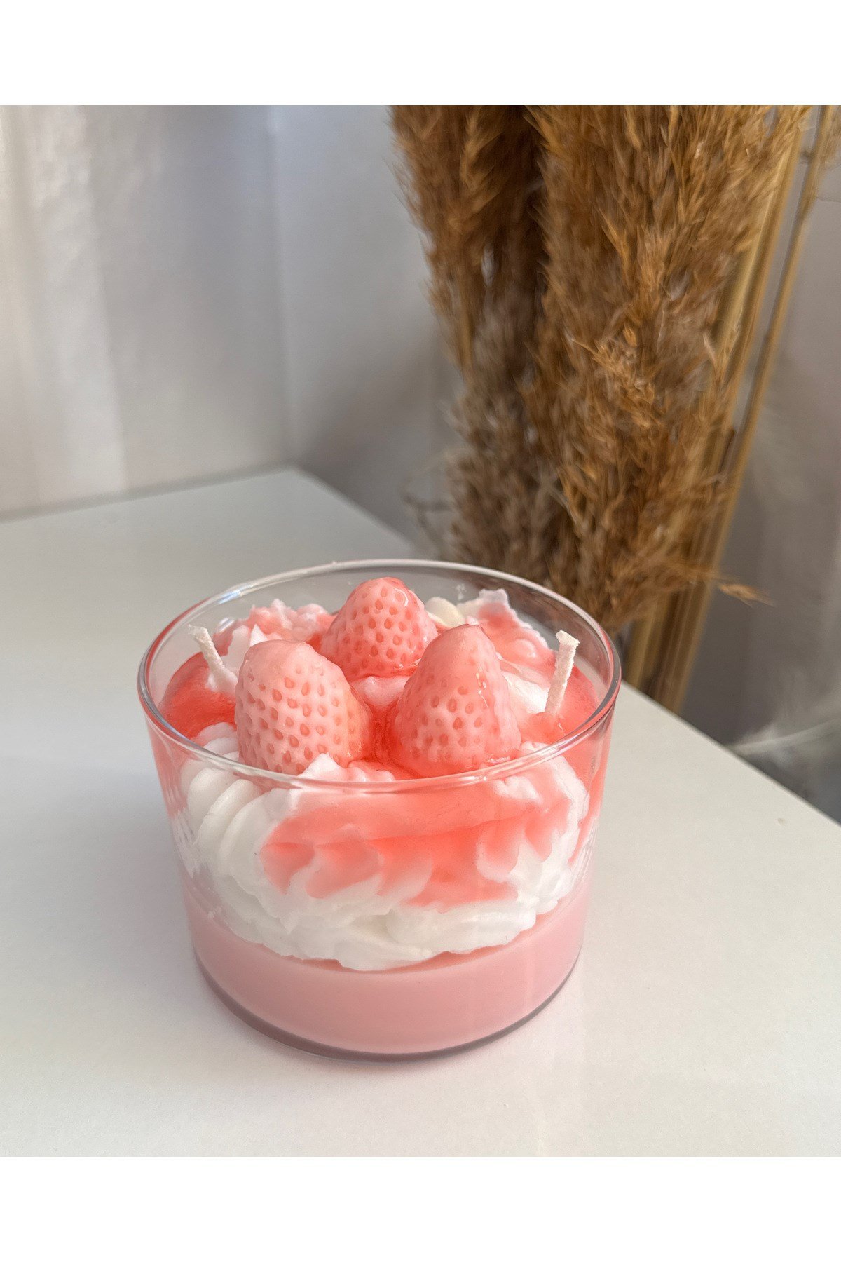 stawberry whip candle