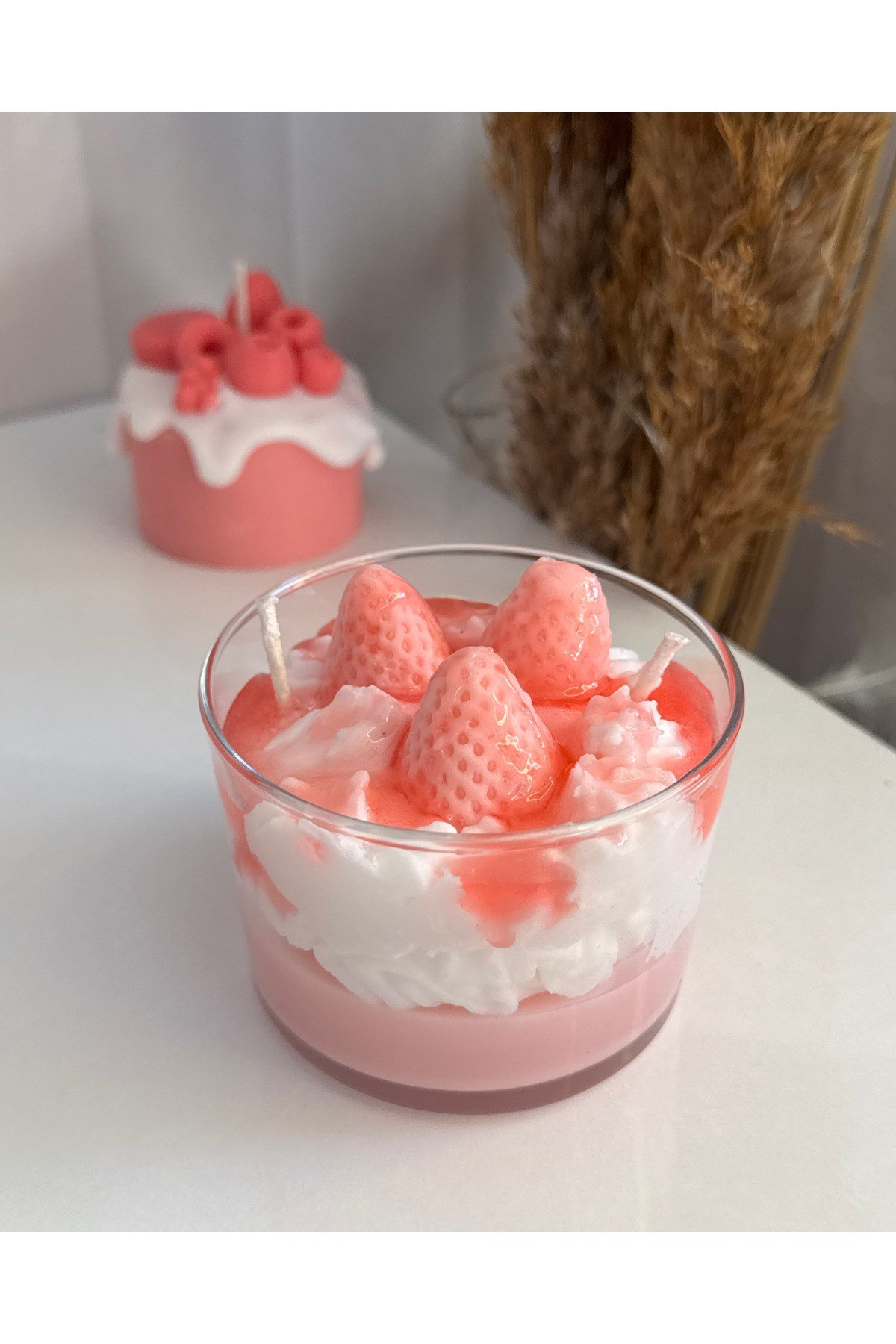 stawberry whip candle