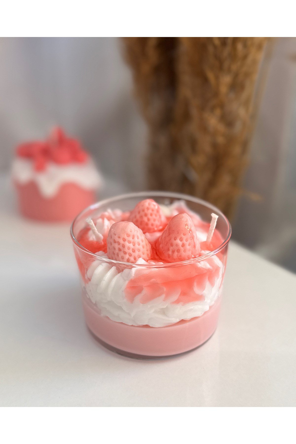 stawberry whip candle