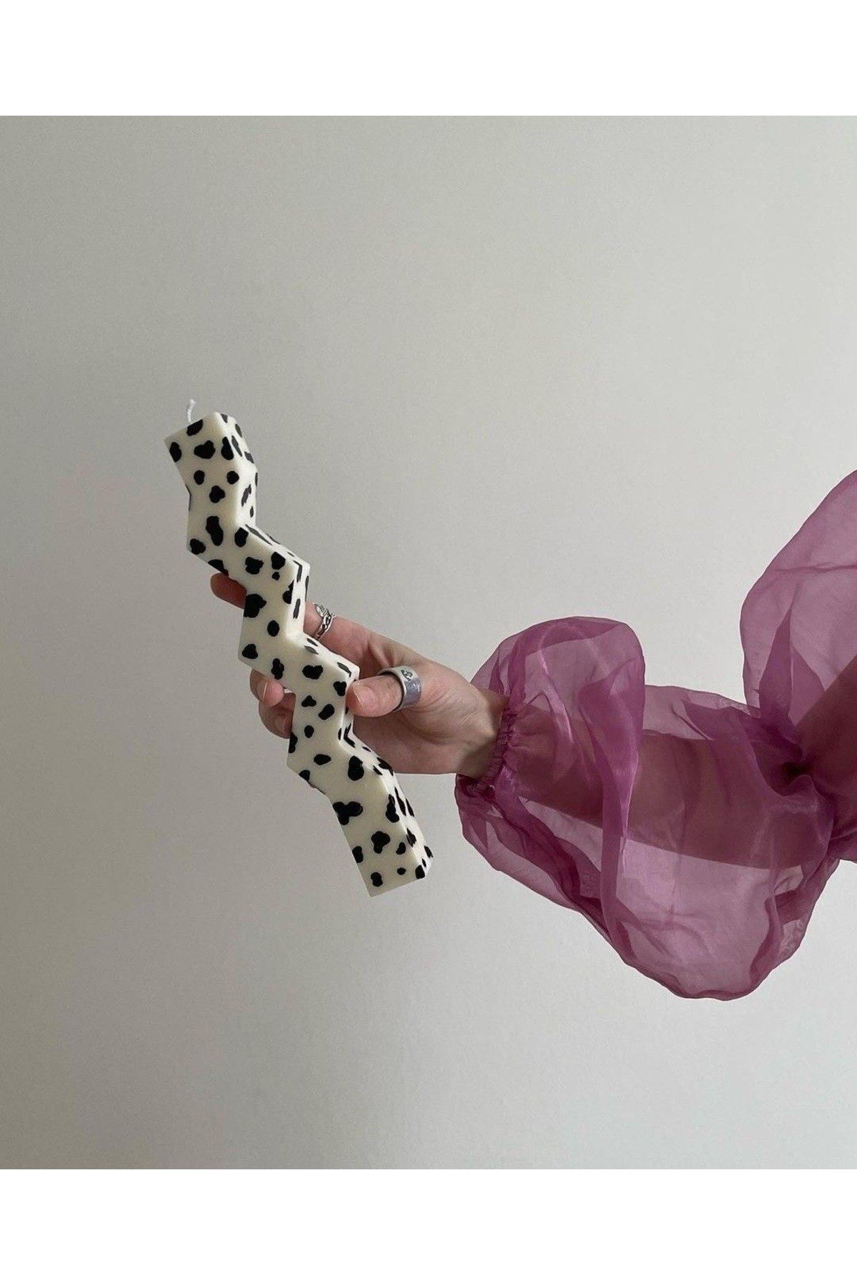 Zebra desenli zigzag mum