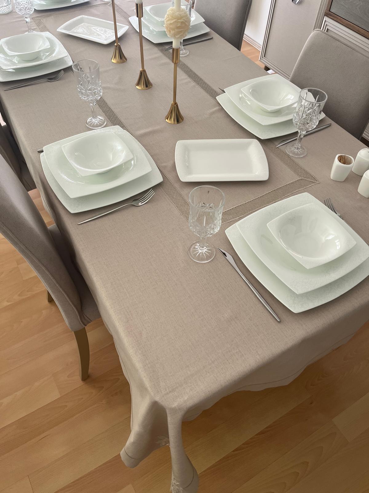 Zeren Home Fransız Dantel ve Piko Sarma Detaylı Dertsiz Çeyiz Salon Masa Örtüsü Kapuçino