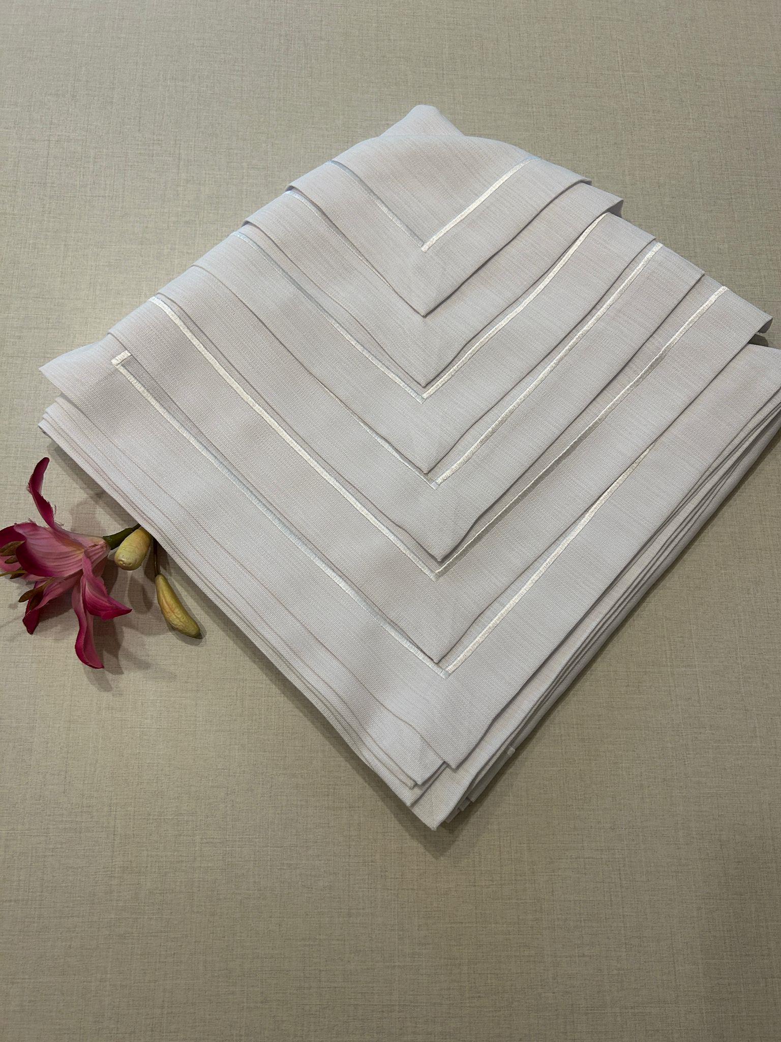 Zeren Home Piko Sarma Detaylı Polyester Keten Dertsiz Sunum Peçetesi 40 x 40 - 6 Adet