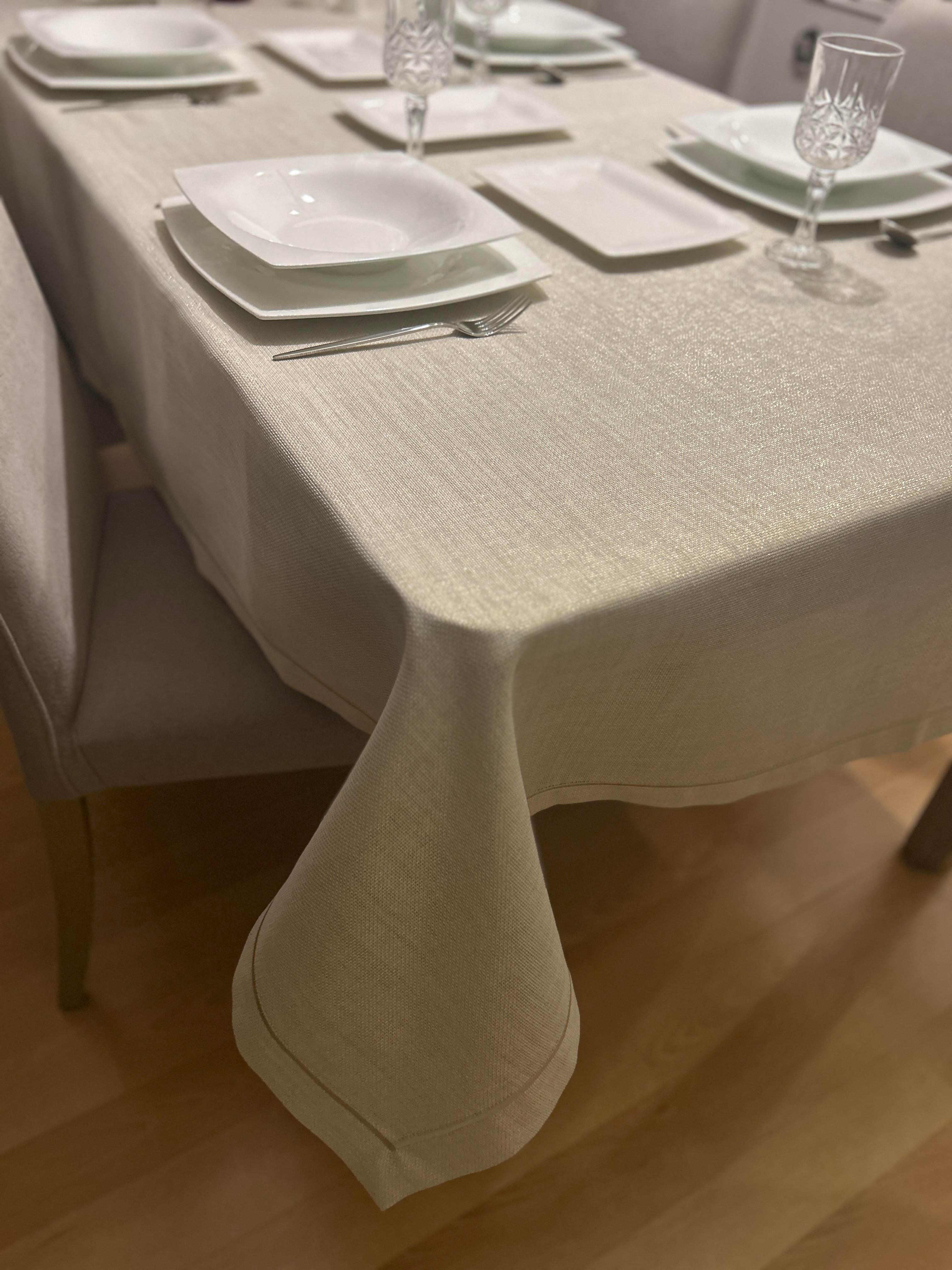 Zeren Home Piko Sarma Detaylı Polyester Keten Dertsiz Simli Masa Örtüsü Gold
