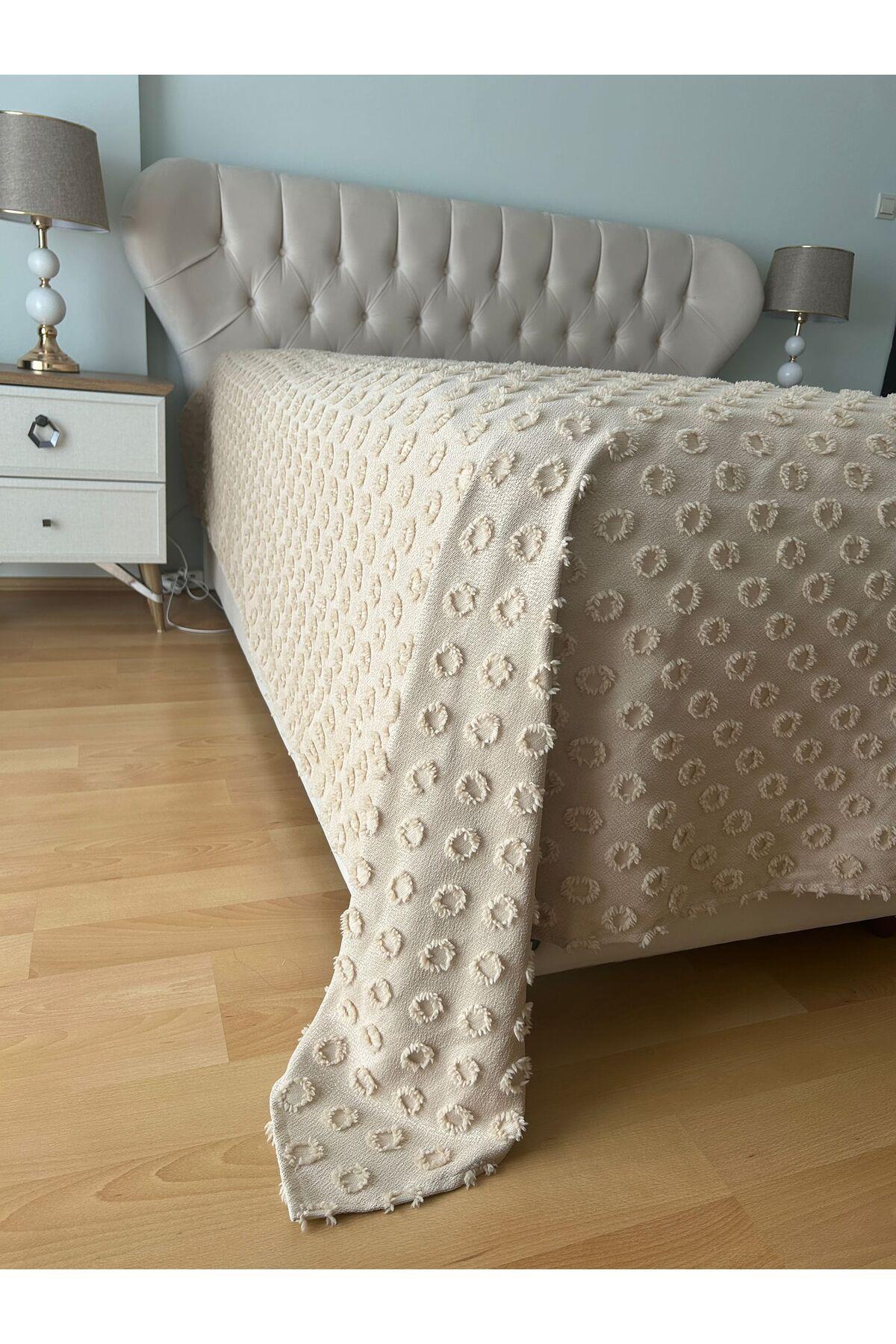Zeren Model Model Çift Kişilik Pamuklu Pike & Yatak Örtüsü 240 x 260