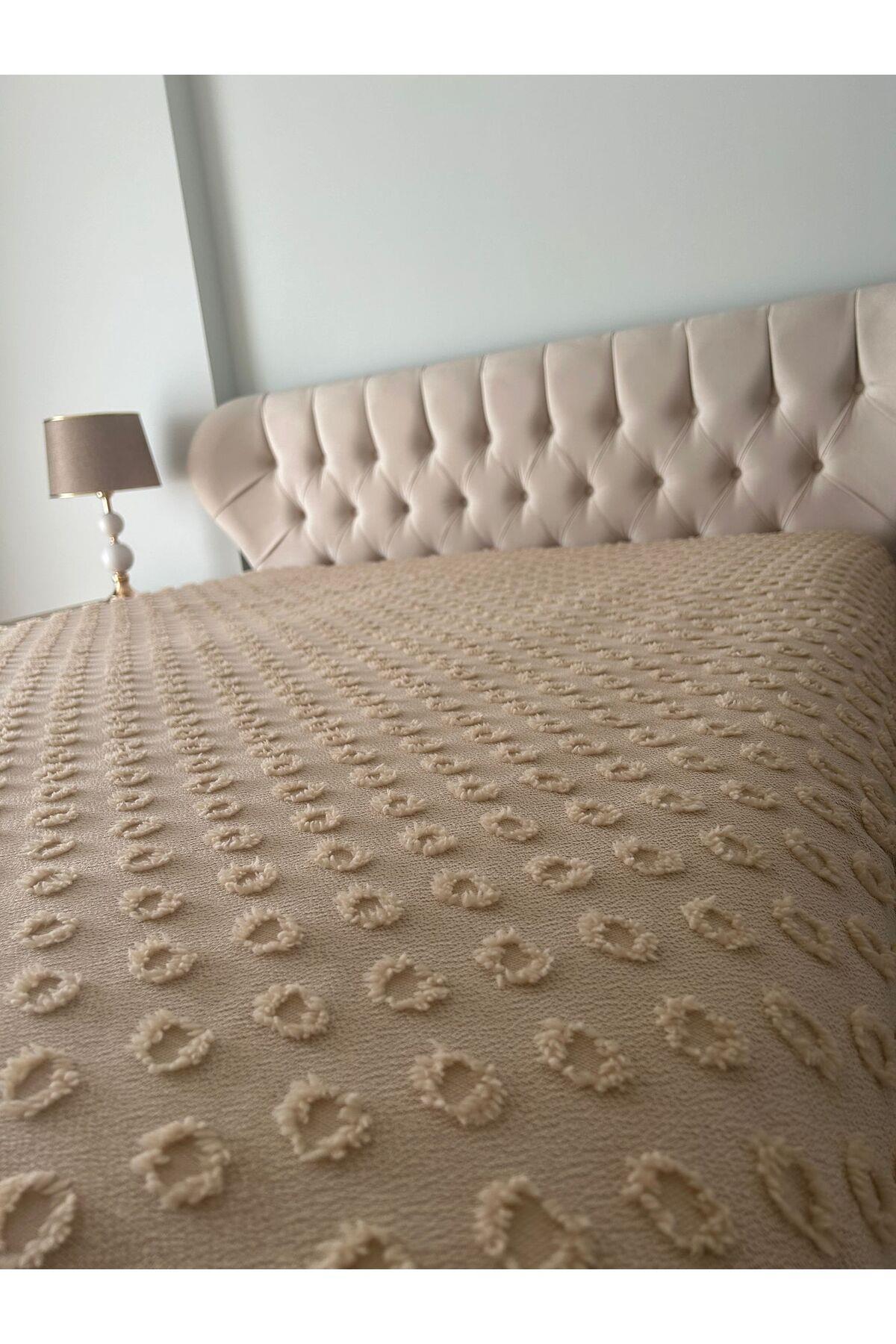 Zeren Model Model Çift Kişilik Pamuklu Pike & Yatak Örtüsü 240 x 260