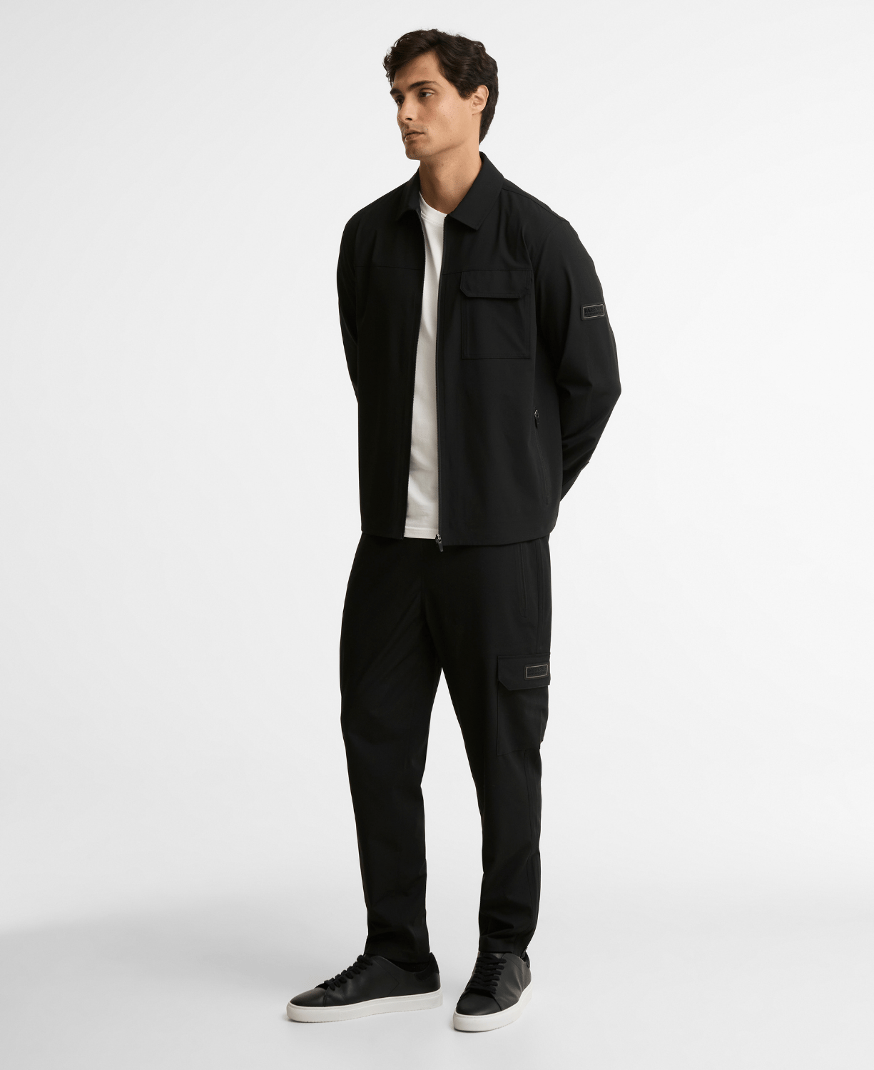 B.Intl Tash Pantolon