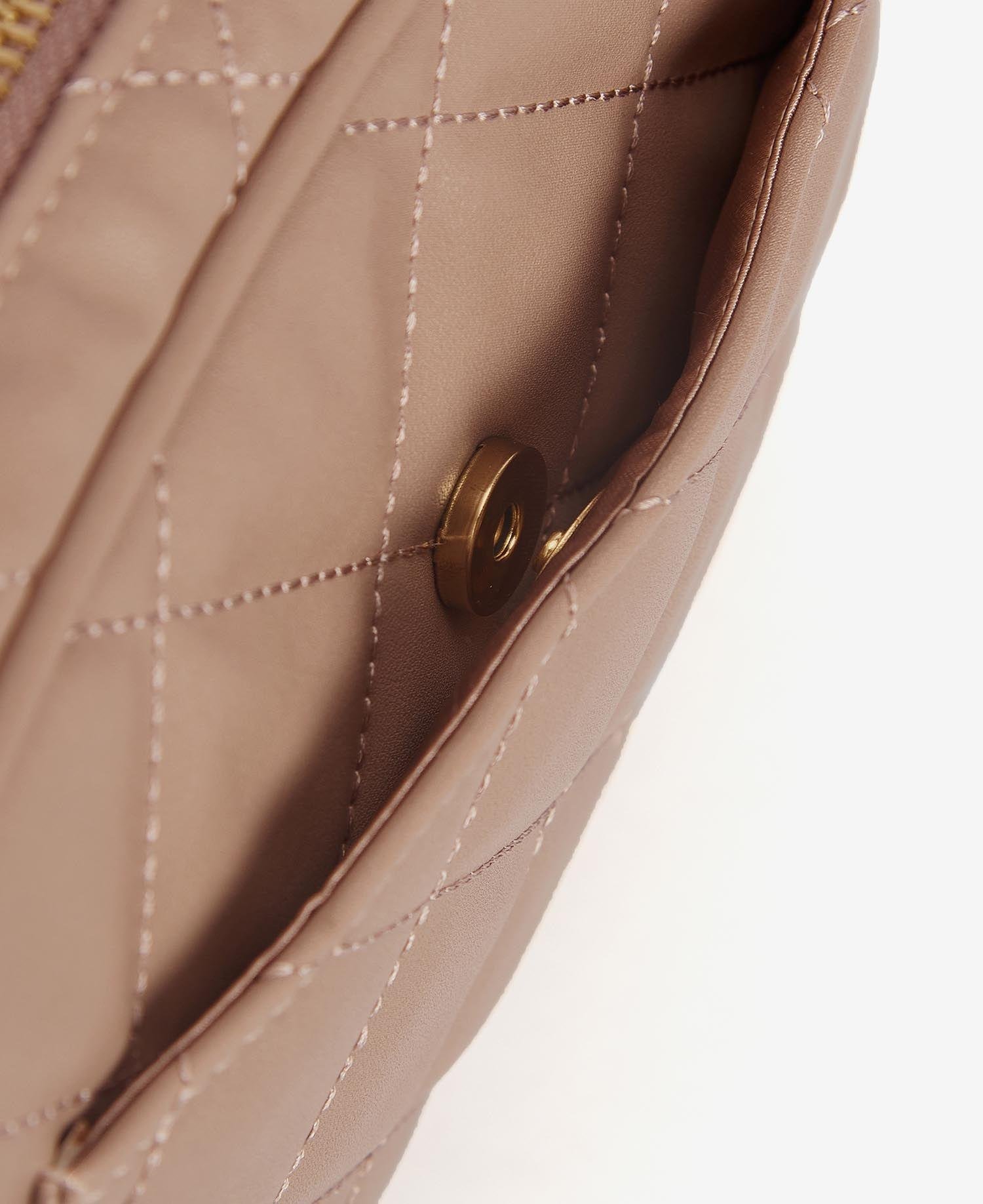 B.Intl Kapitone Sloane Çapraz Çanta