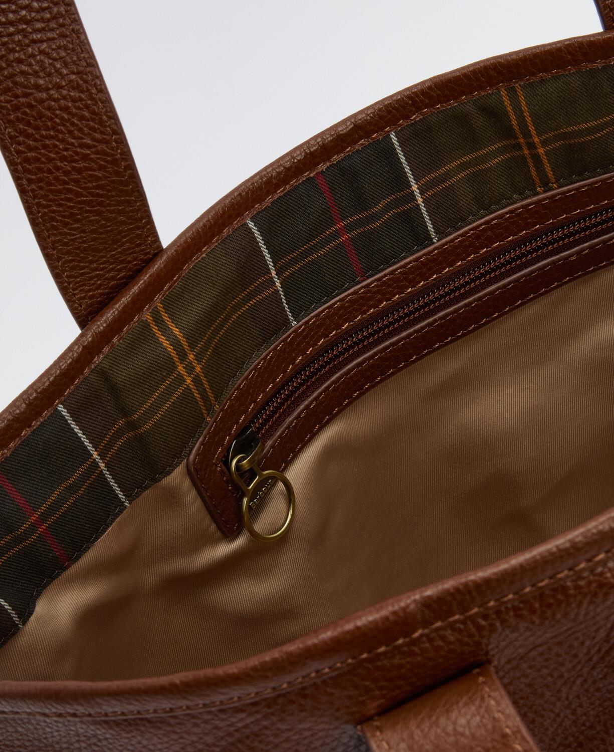 Barbour Alder Deri Kol Çantası