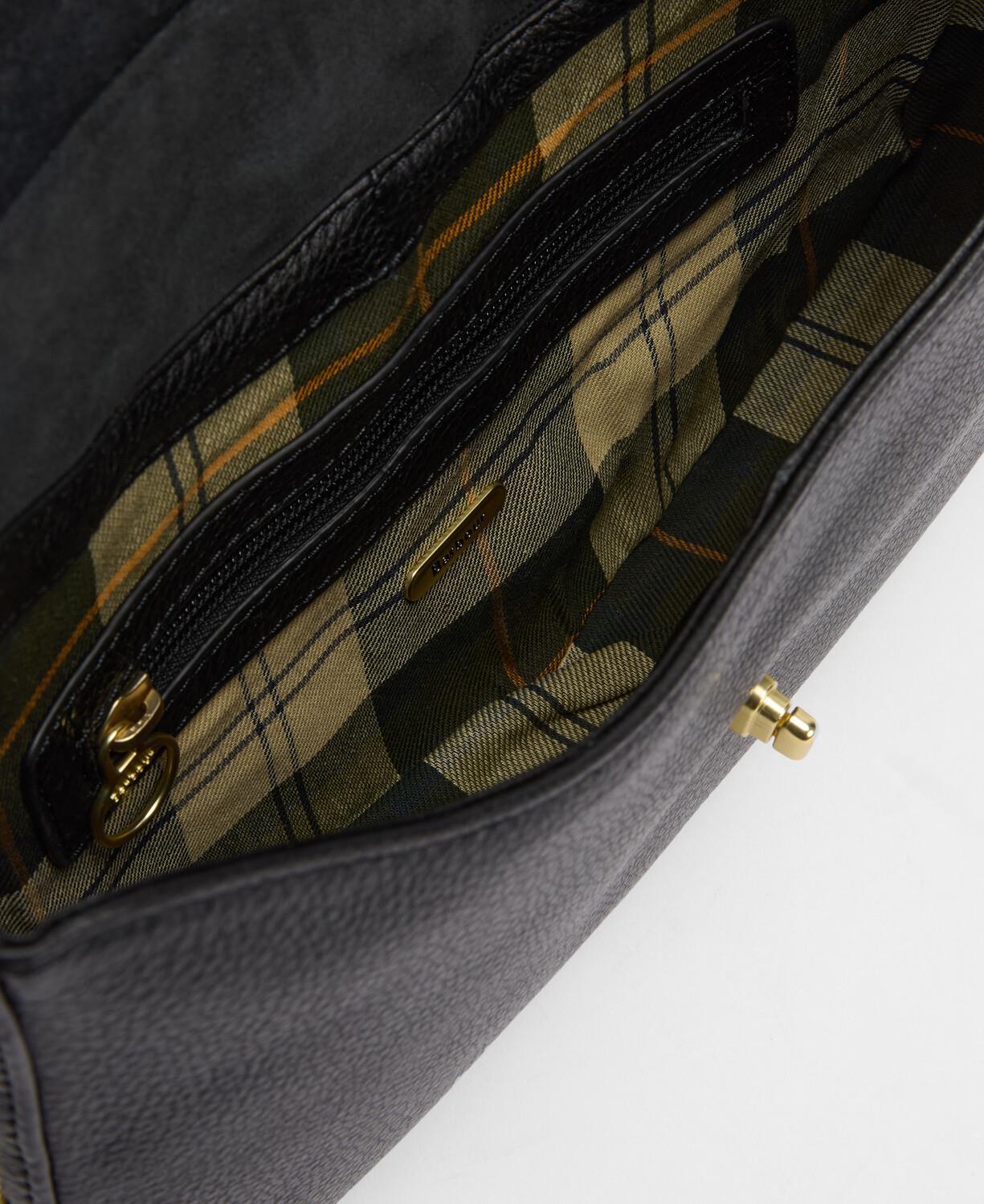 Barbour Alder Deri Kol Çantasıı