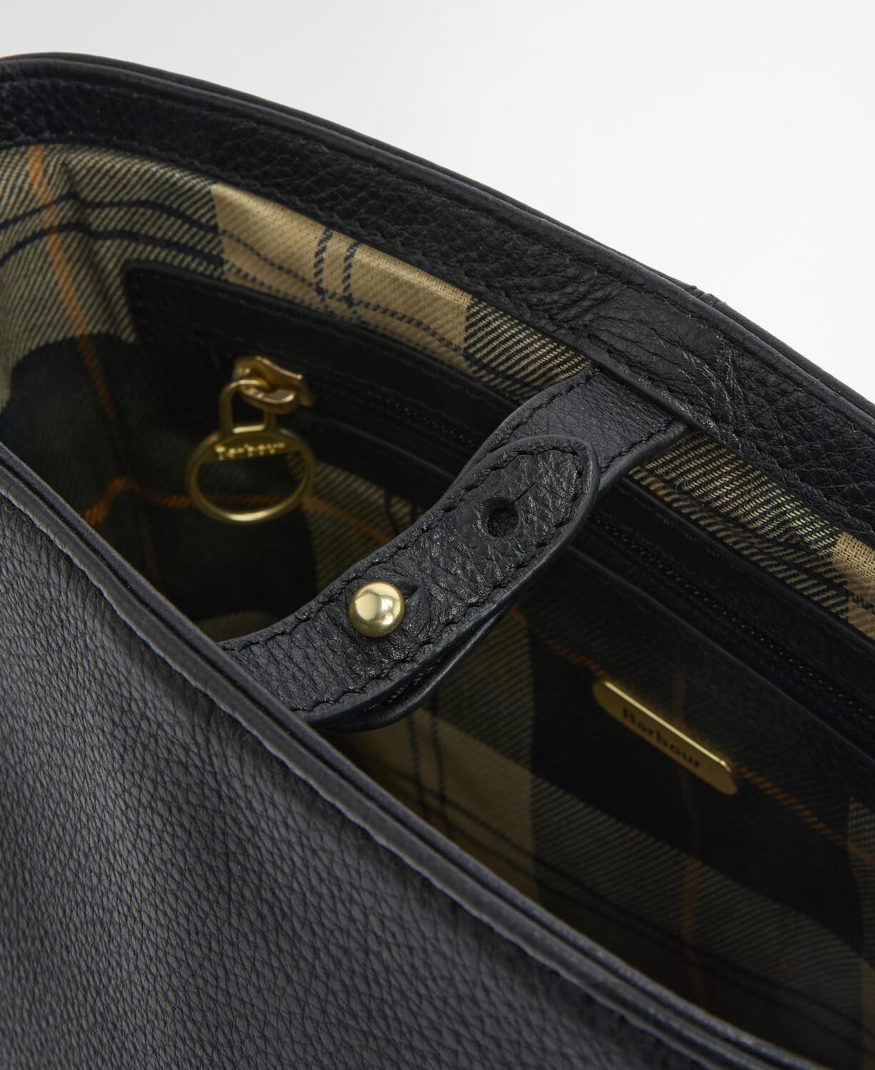 Barbour Cedar Deri Bucket Çanta