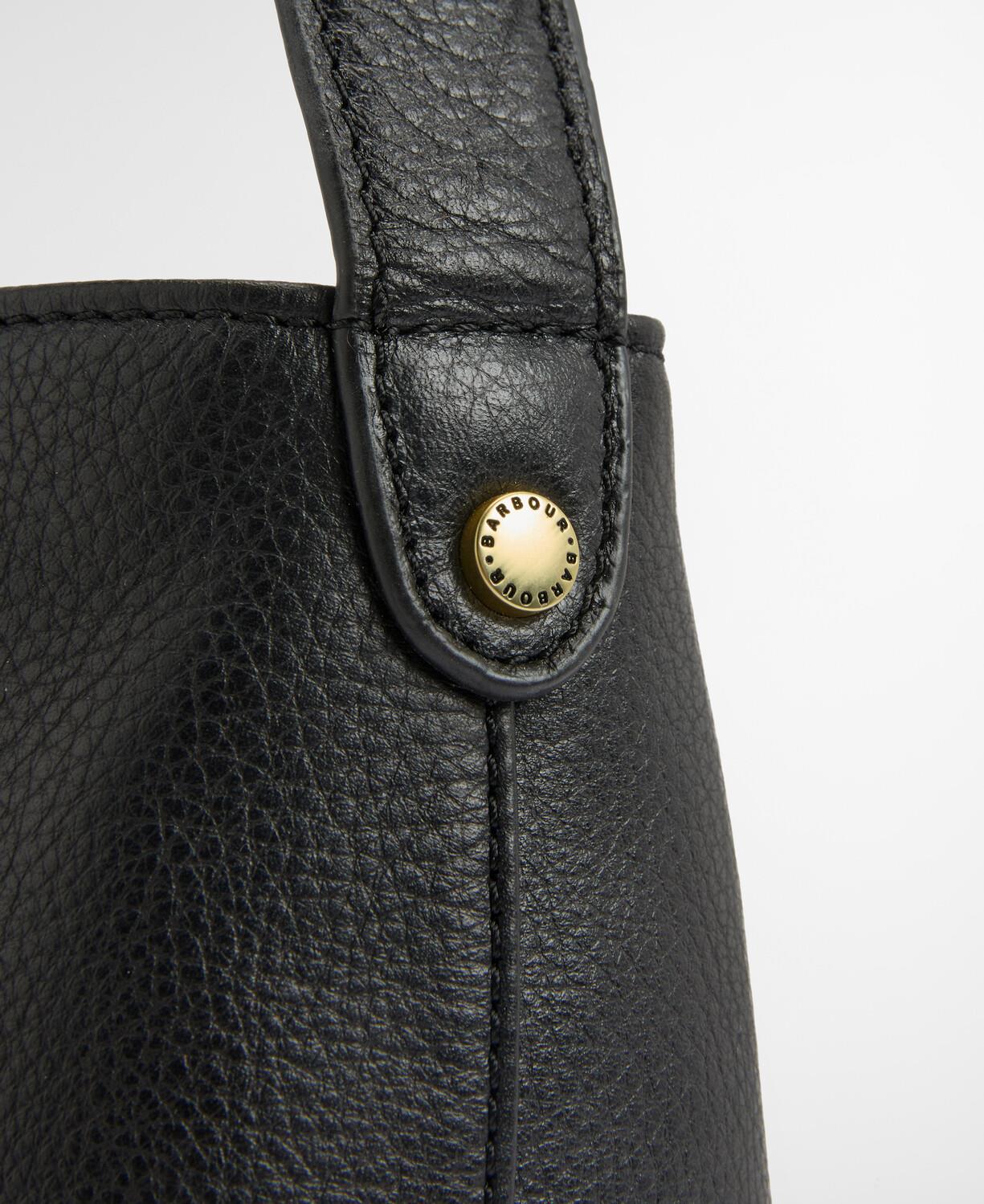 Barbour Cedar Deri Bucket Çanta