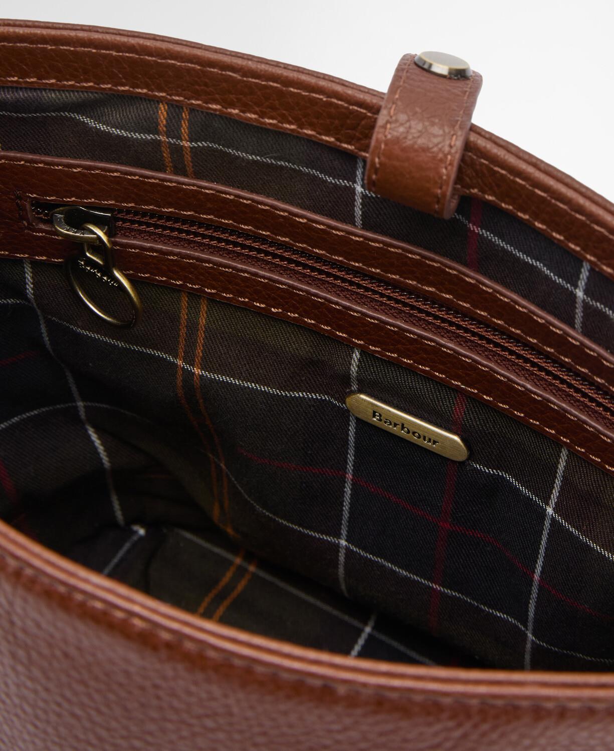 Barbour Cedar Deri Bucket Çanta