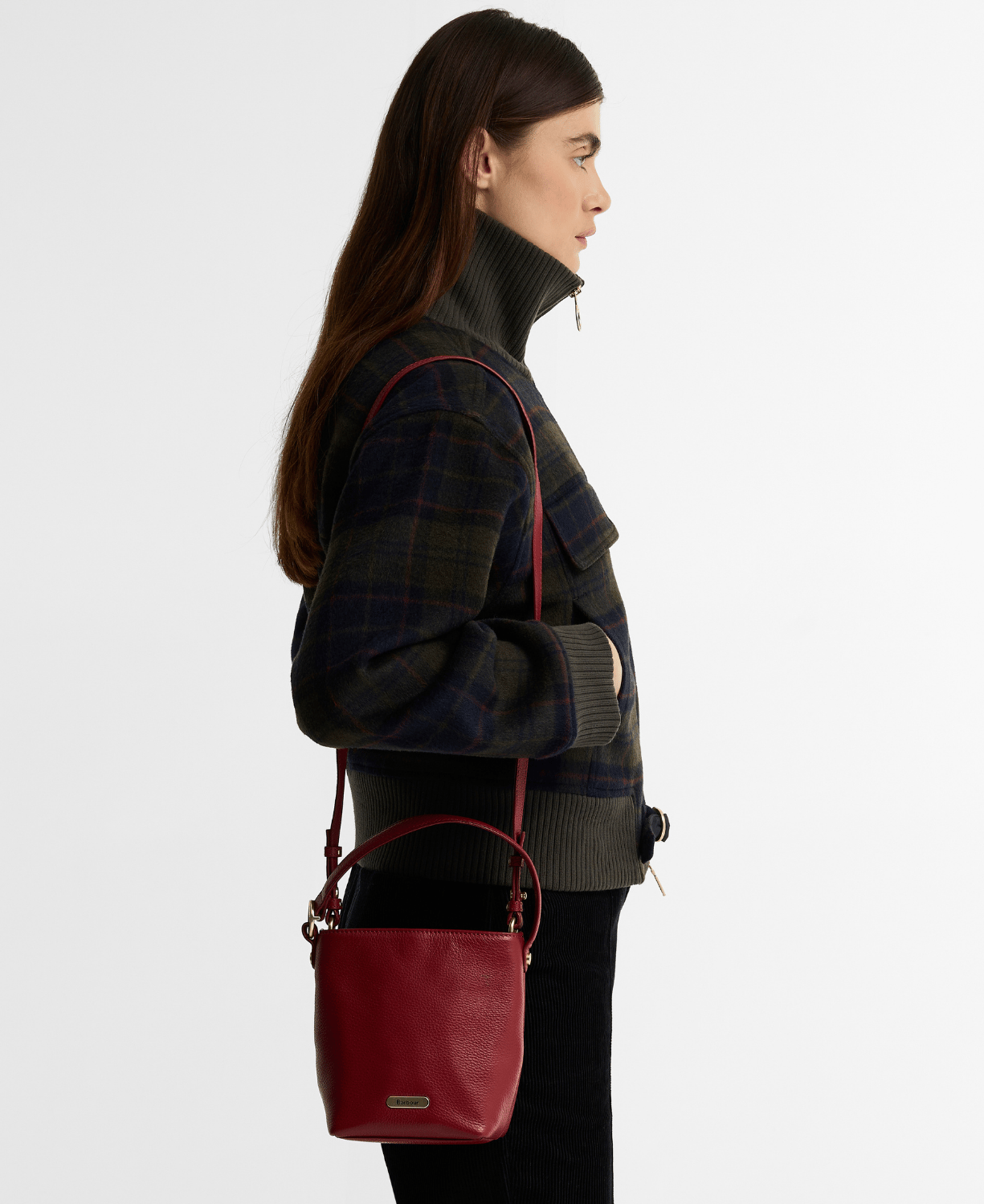 Barbour Cedar Mini Deri Bucket Çanta