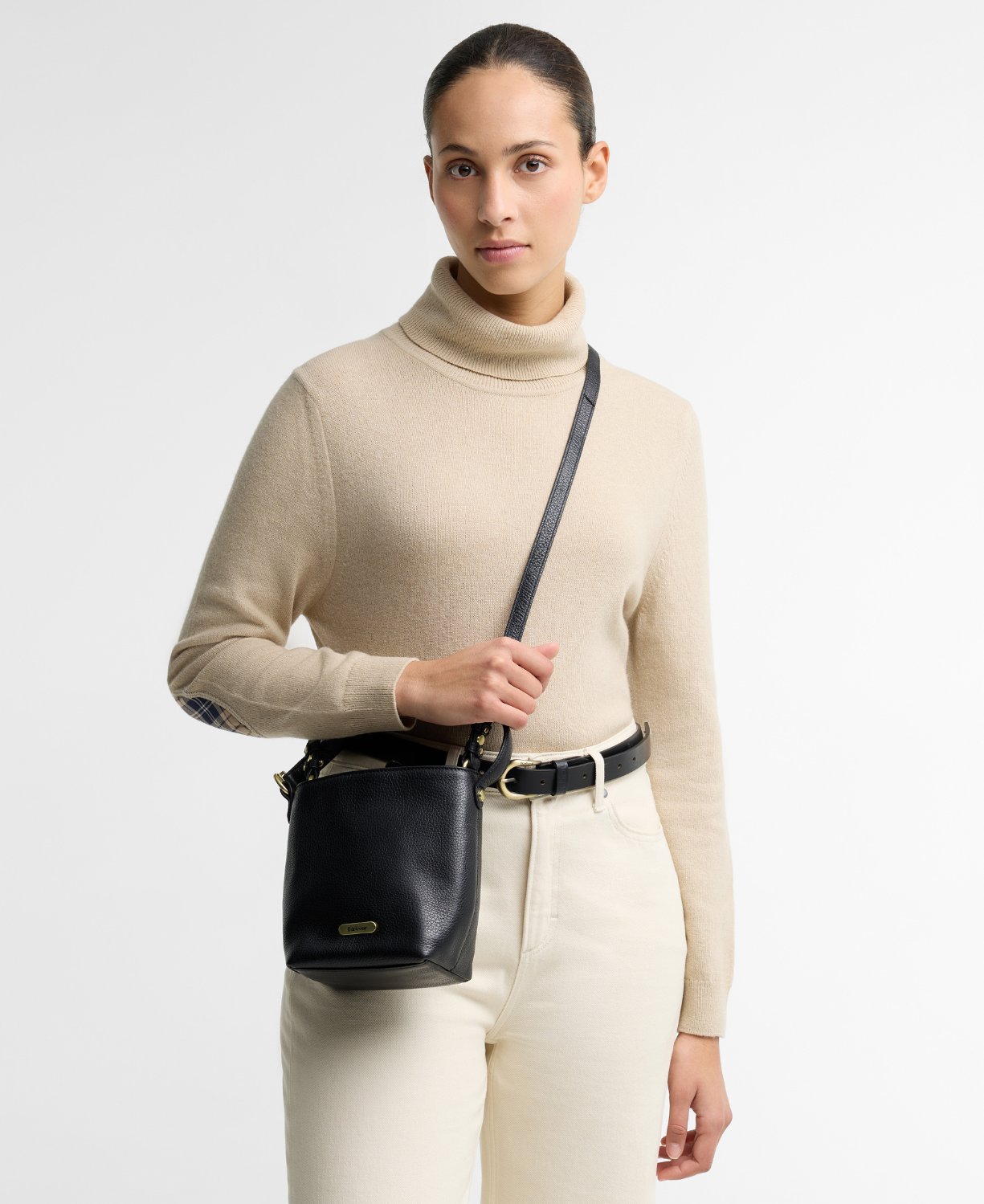 Barbour Cedar Mini Deri Bucket Çanta