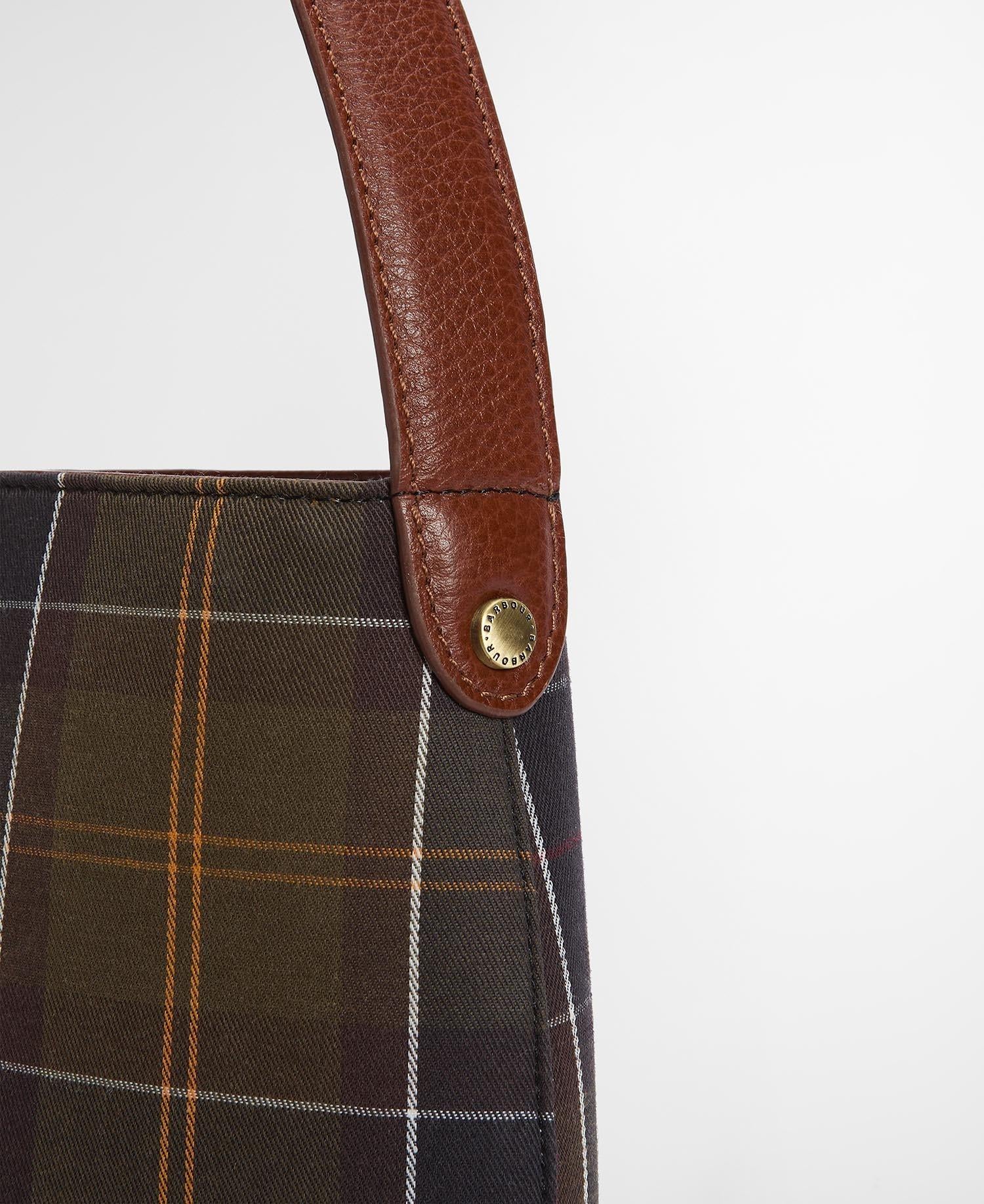 Barbour Cedar Tartan Bucket Kol Çantası