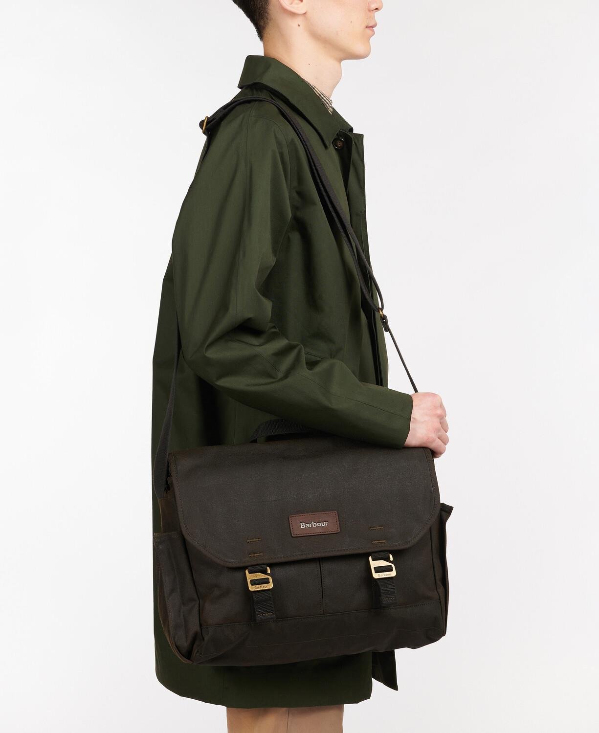 Barbour Essential Wax Messenger Çanta