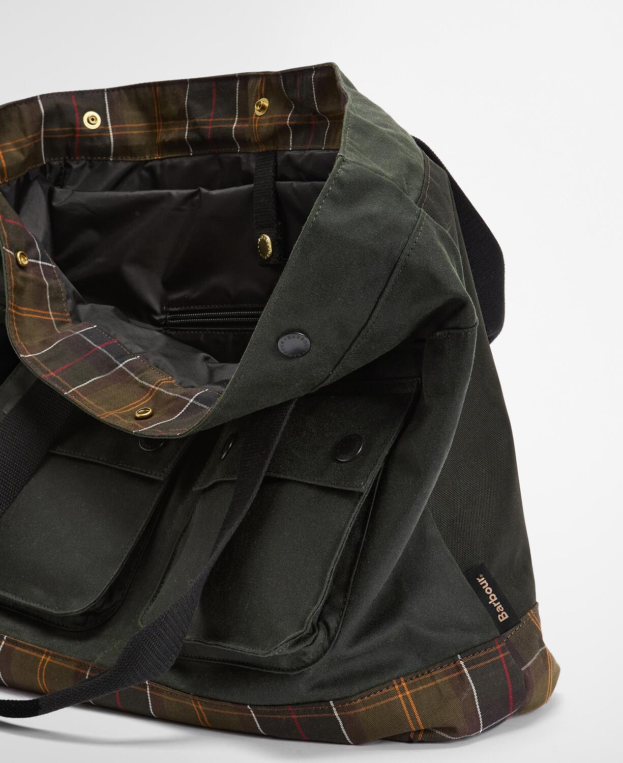 Barbour Field Yağlı Tote Çanta
